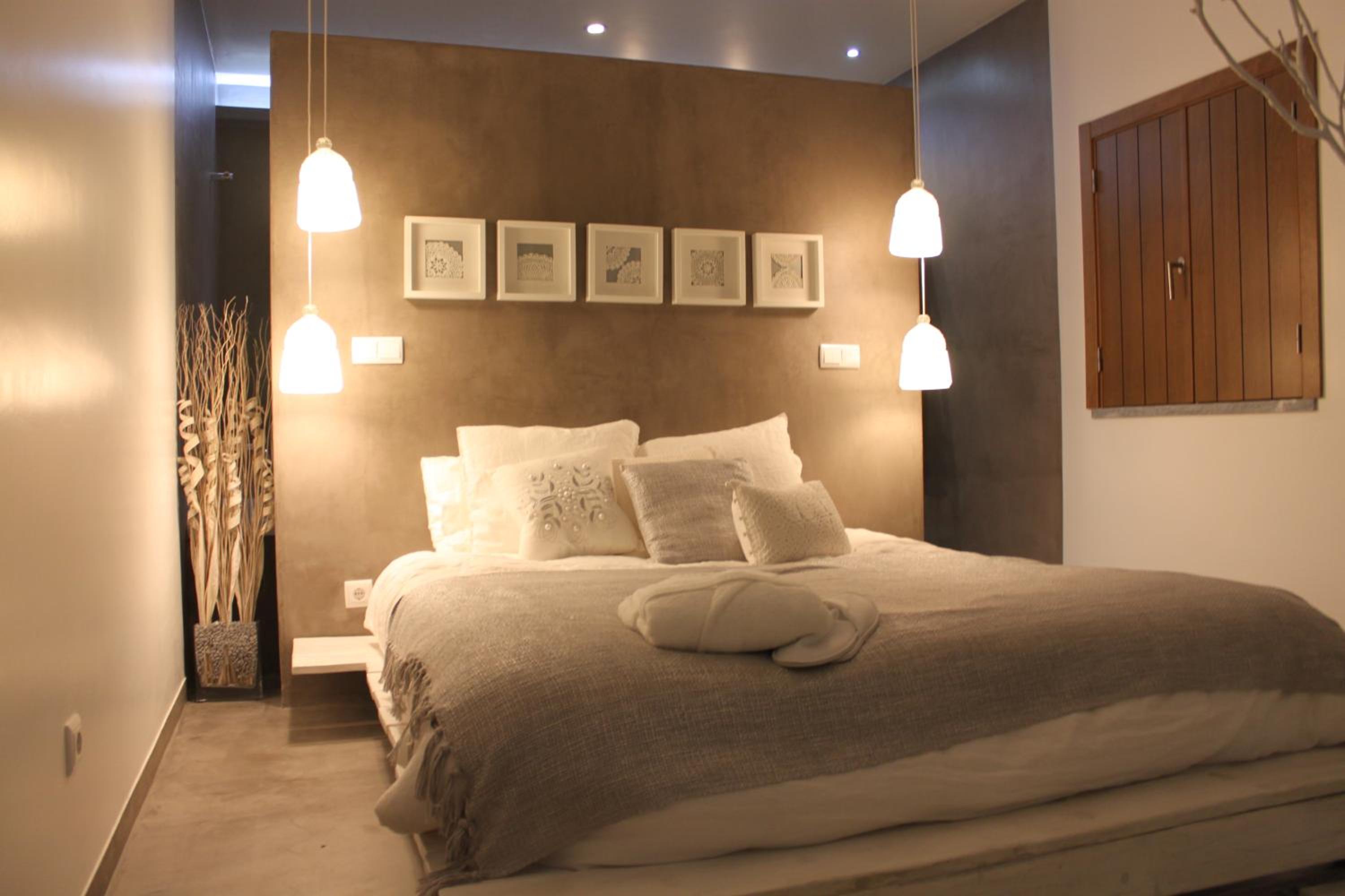 Deluxe Suite with Spa Bath