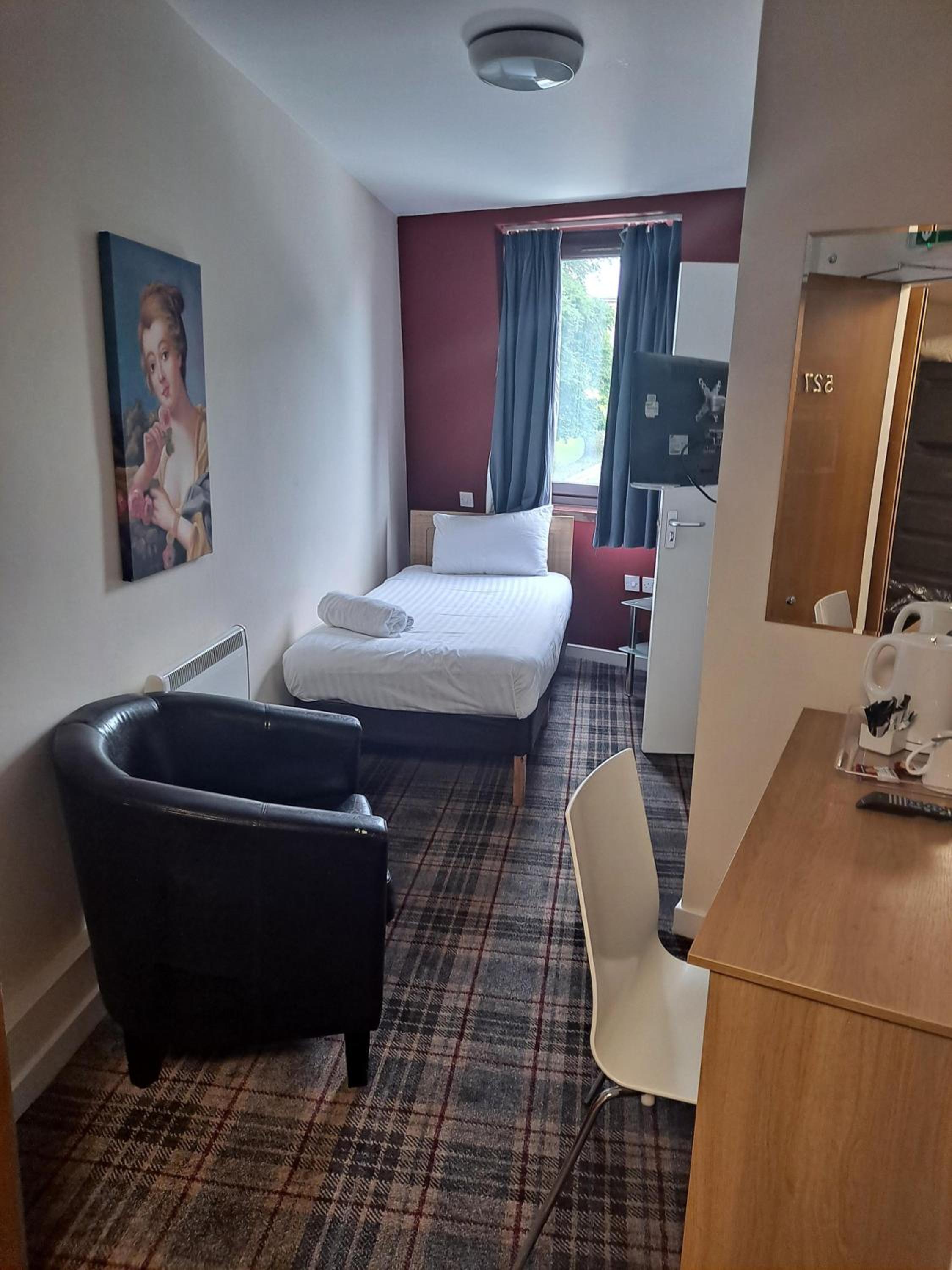 Single Room - Photo 4
