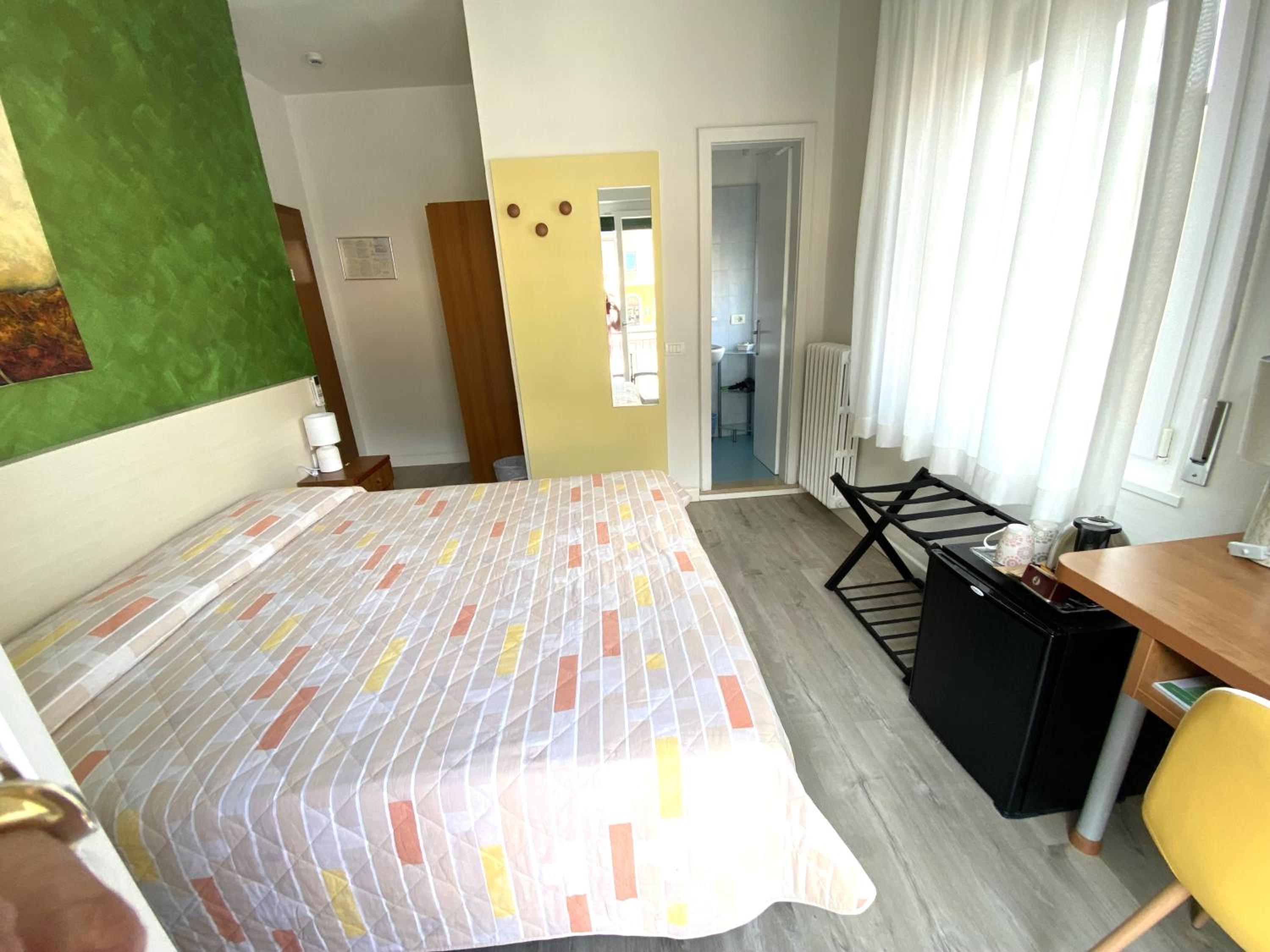 Double or Twin Room with Balcony - Photo 26