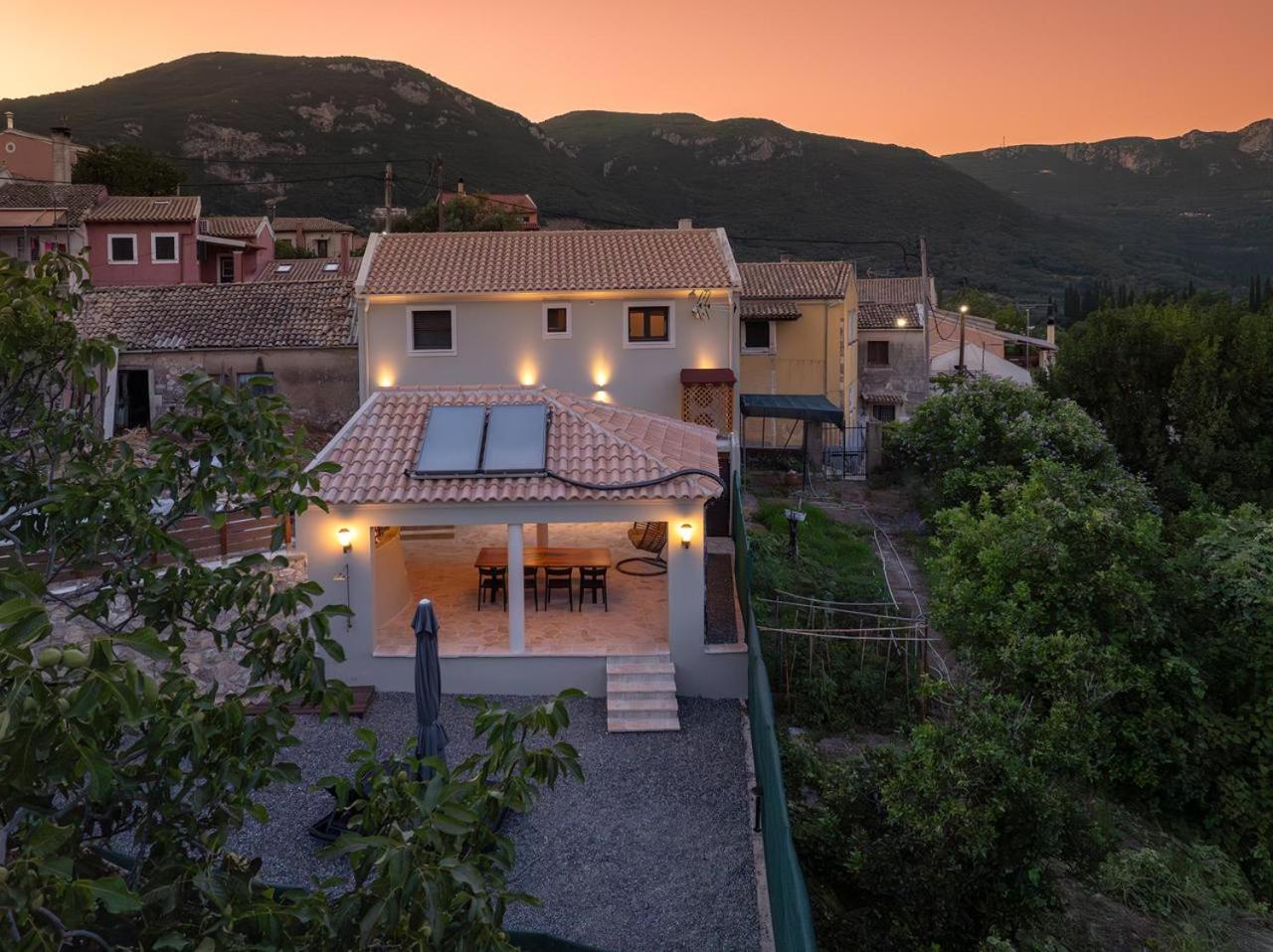 Deluxe Villa photo 2