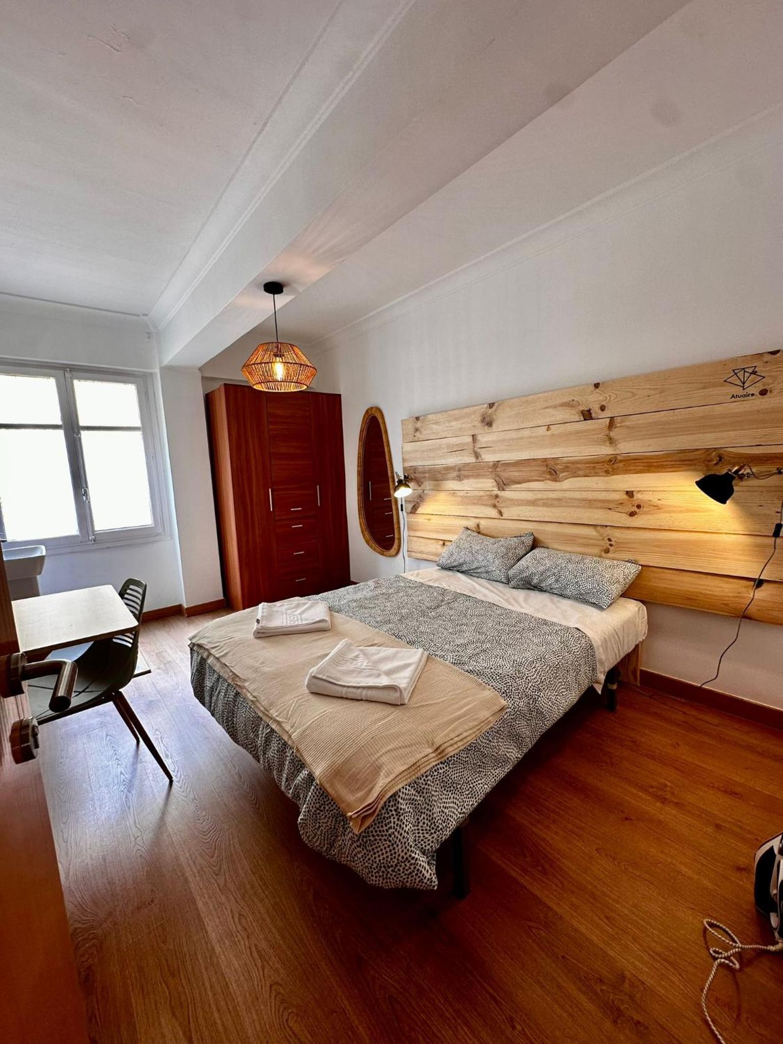 Habitación doble con baño compartido