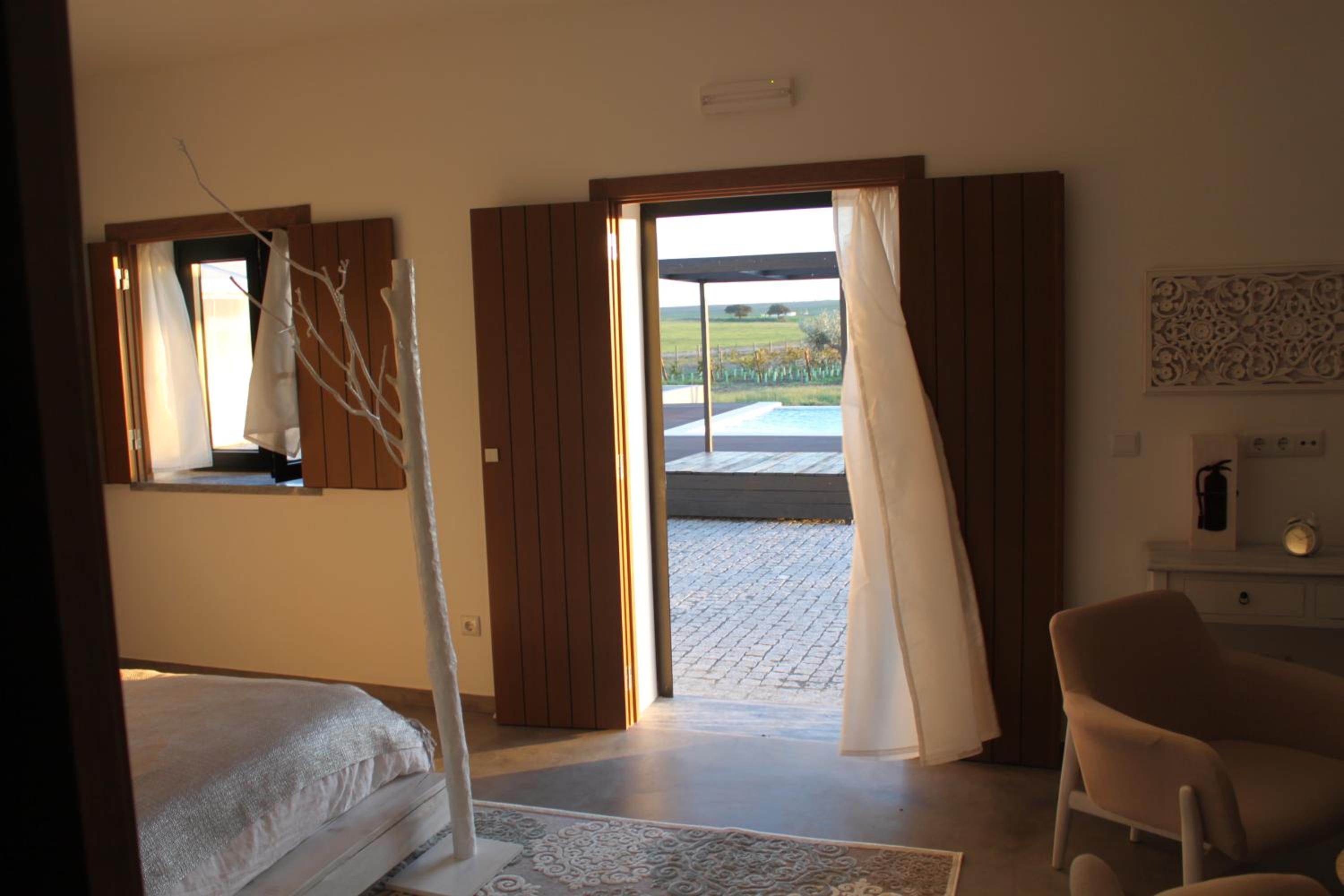 Deluxe Suite with Spa Bath photo 3