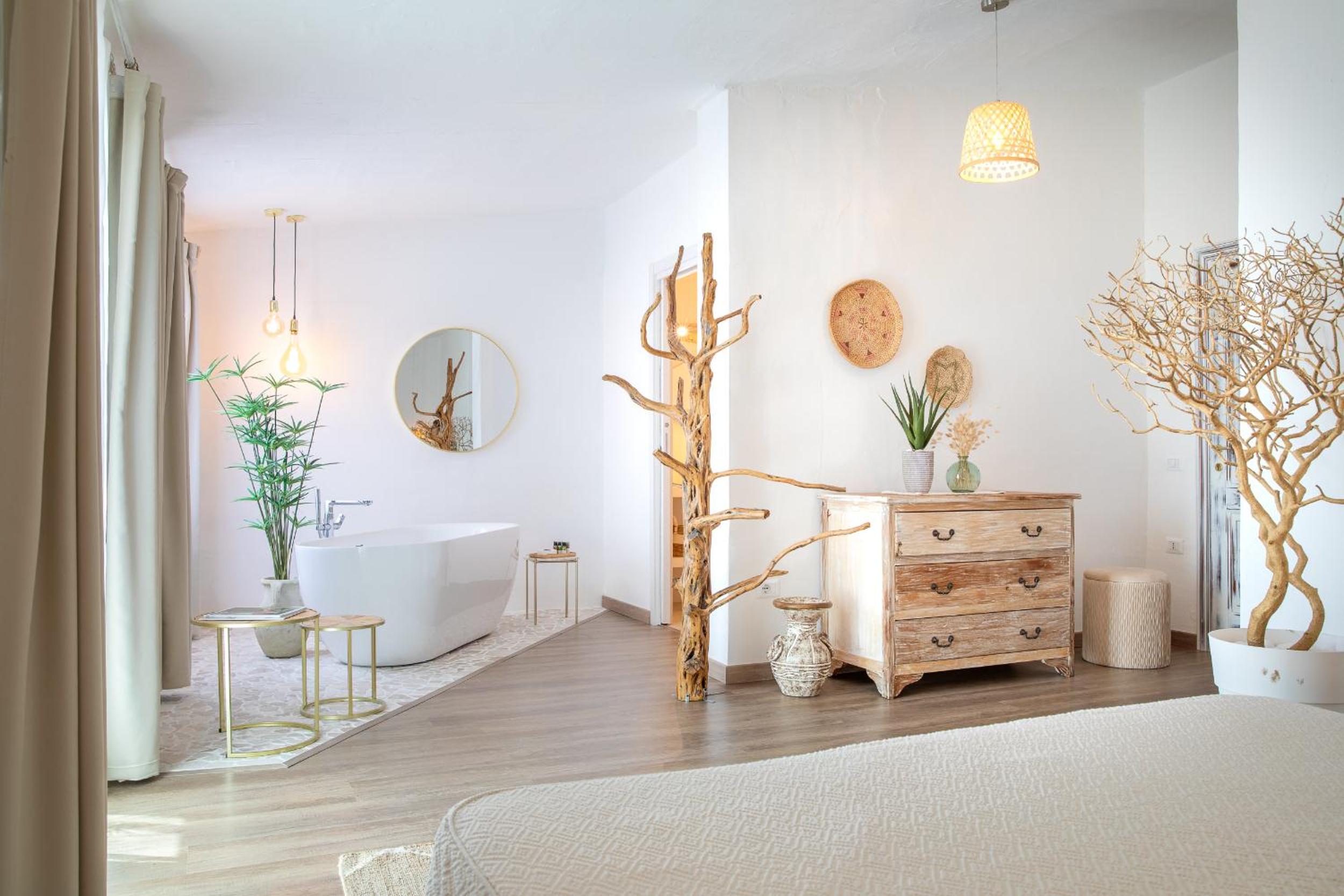 Junior Suite with Balcony photo 3