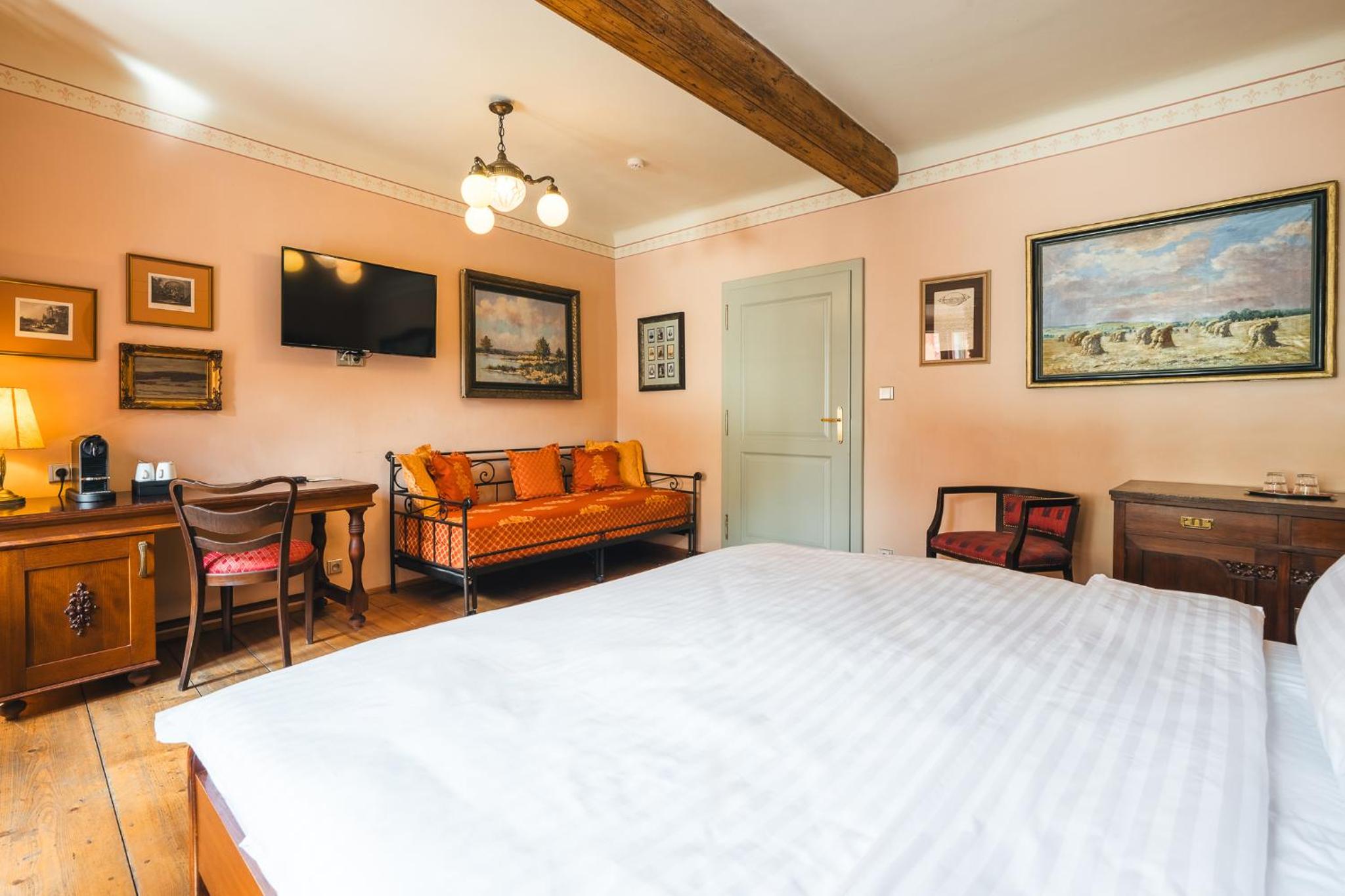 Deluxe Double Room photo 2
