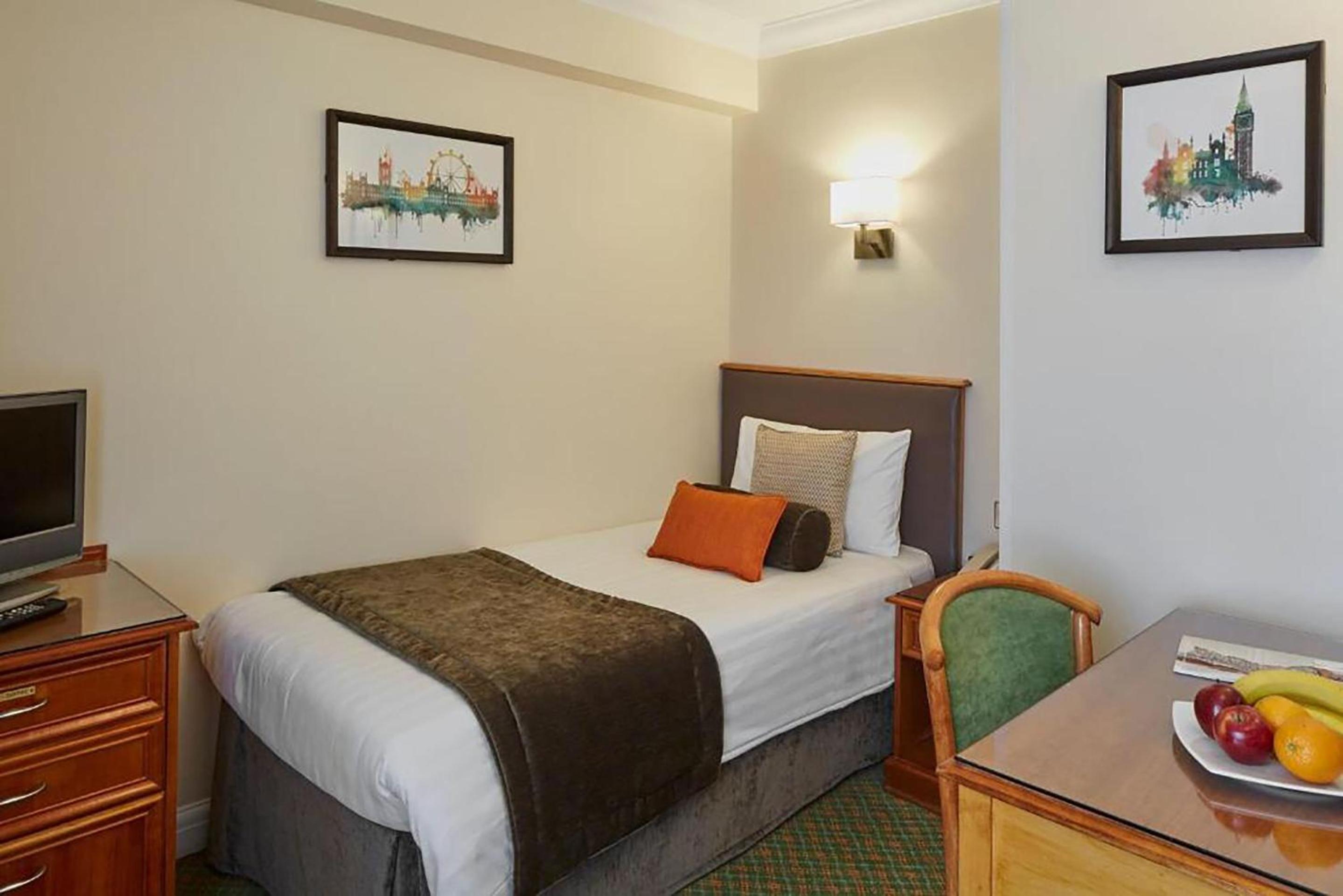 Single Room photo 3