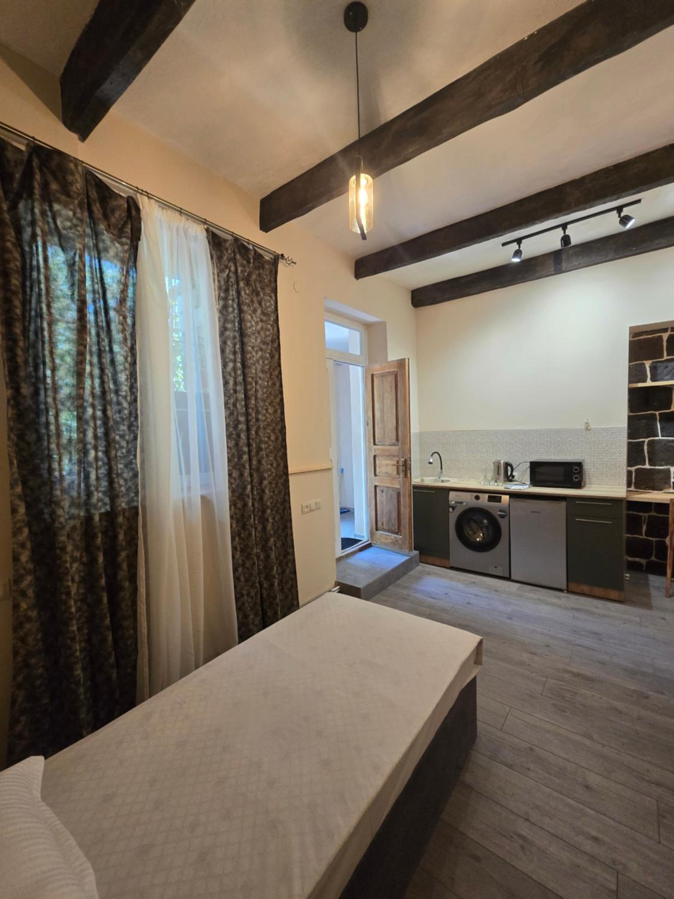 Apartment photo 3