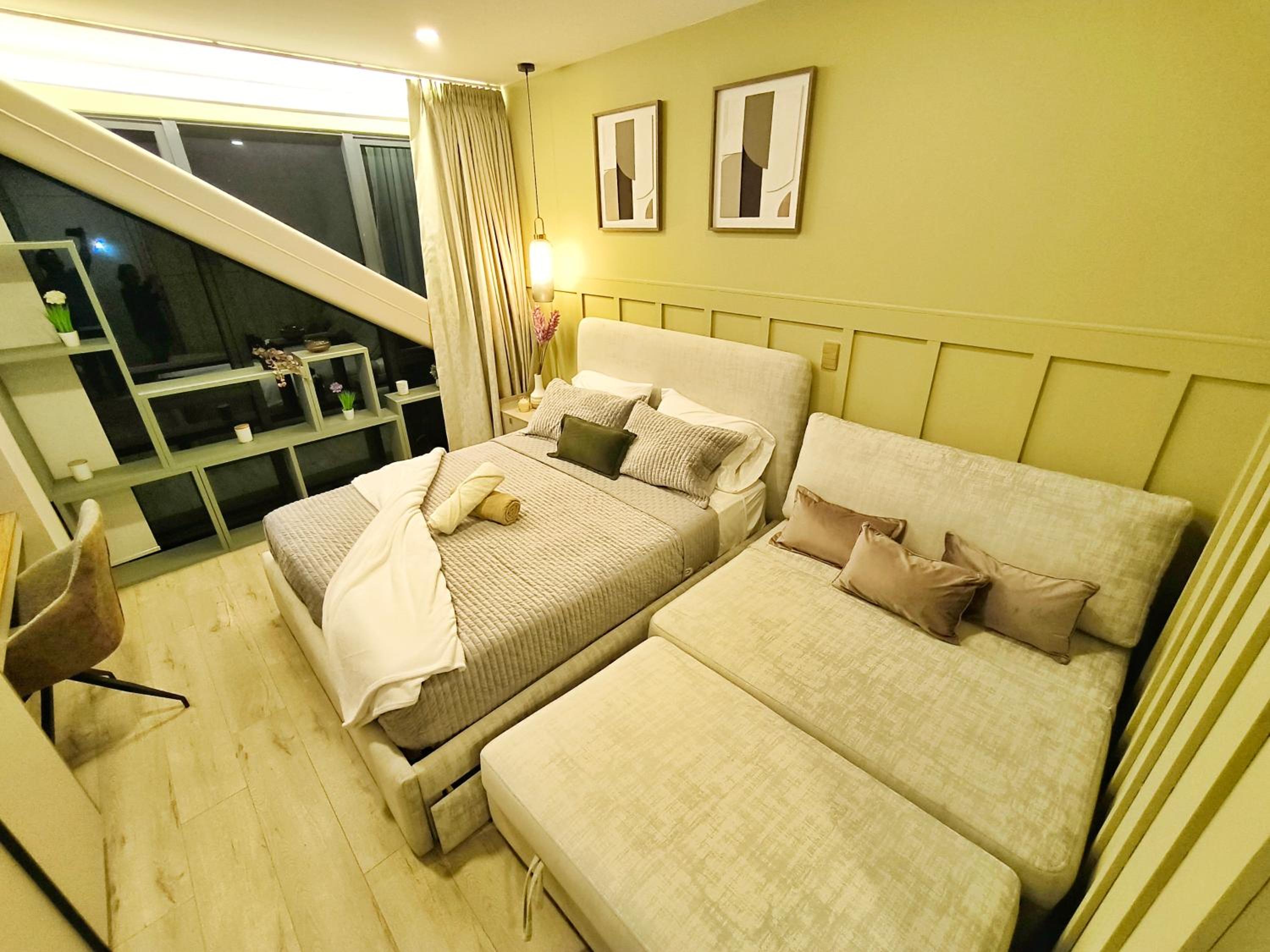 Deluxe King Studio