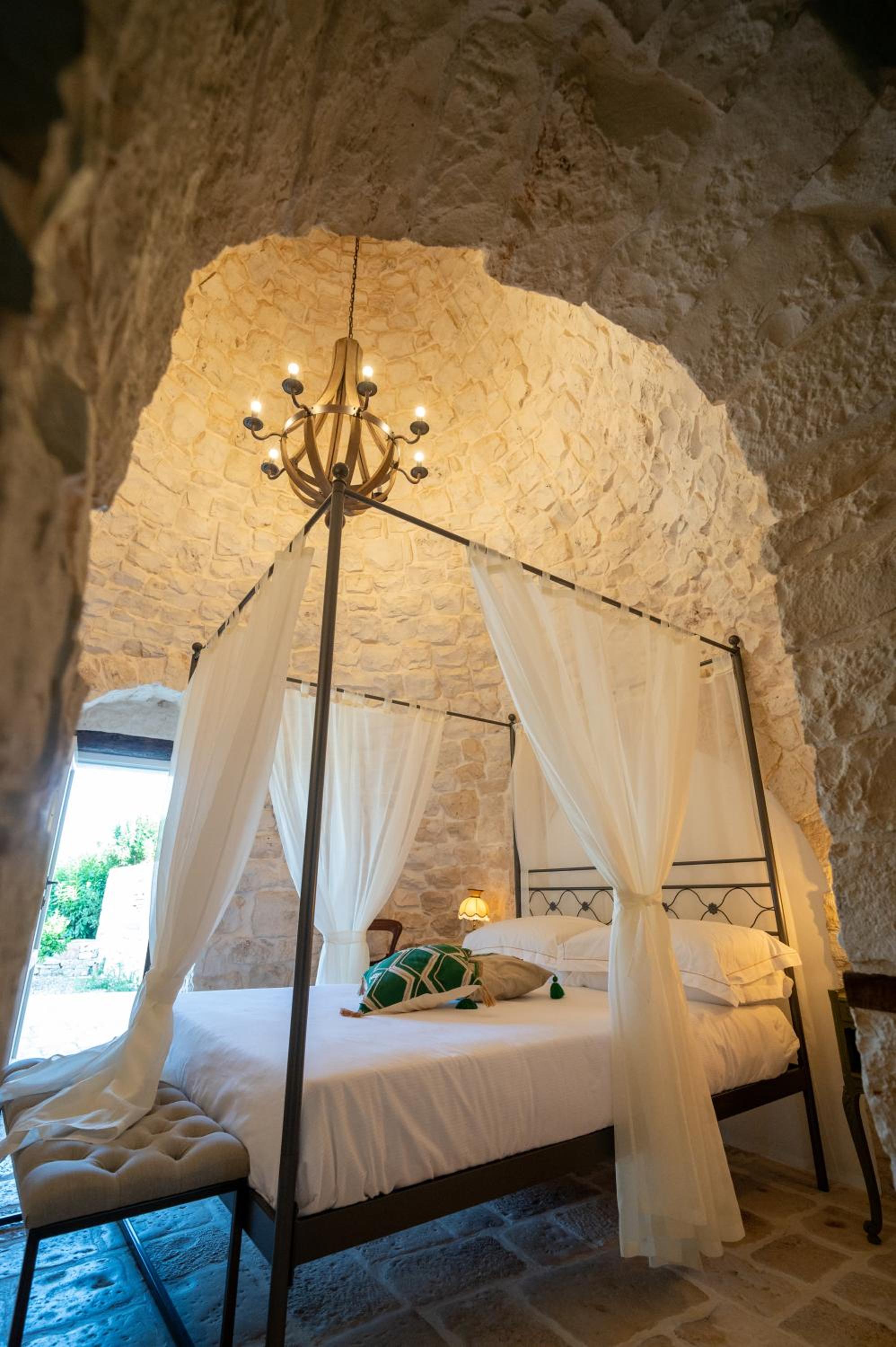 Queen Room with Spa Bath