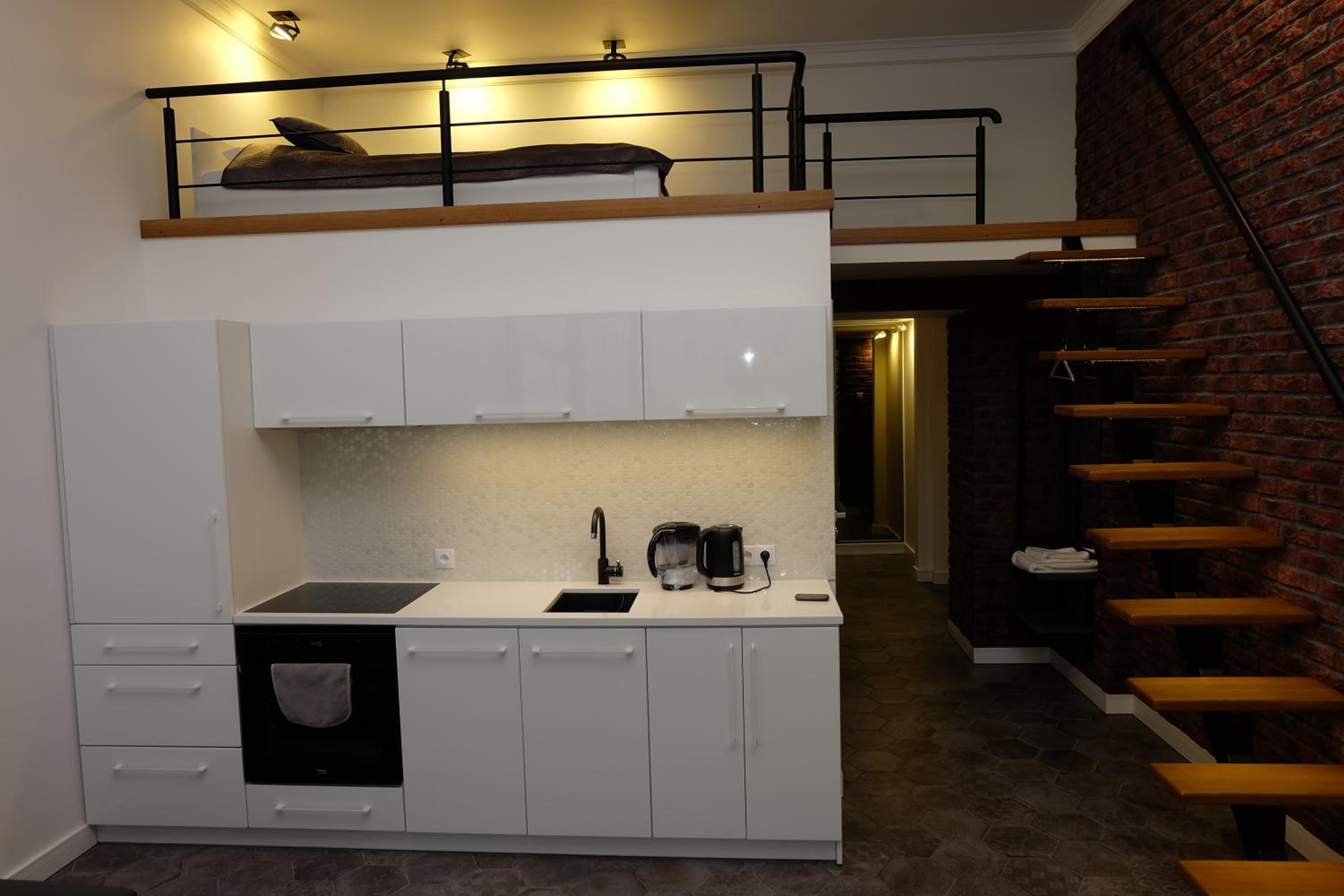 Studio Apartment - Photo 10