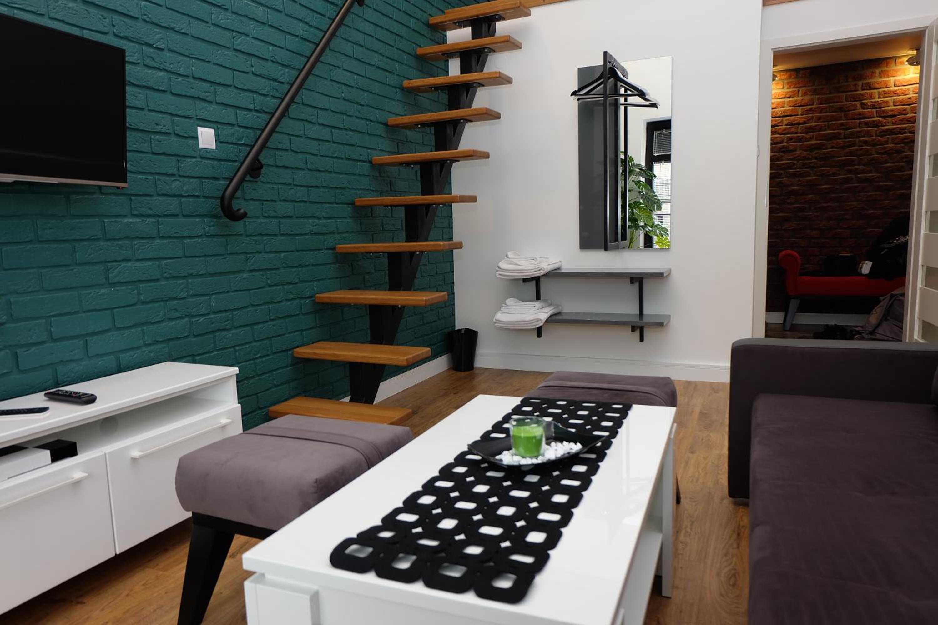 Studio Apartment - Photo 7