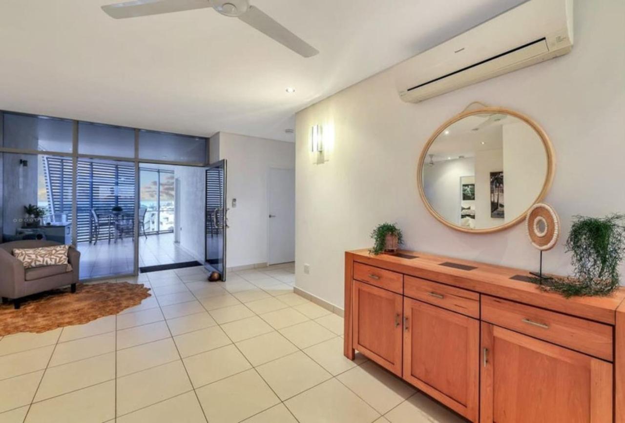 Apartment photo 2