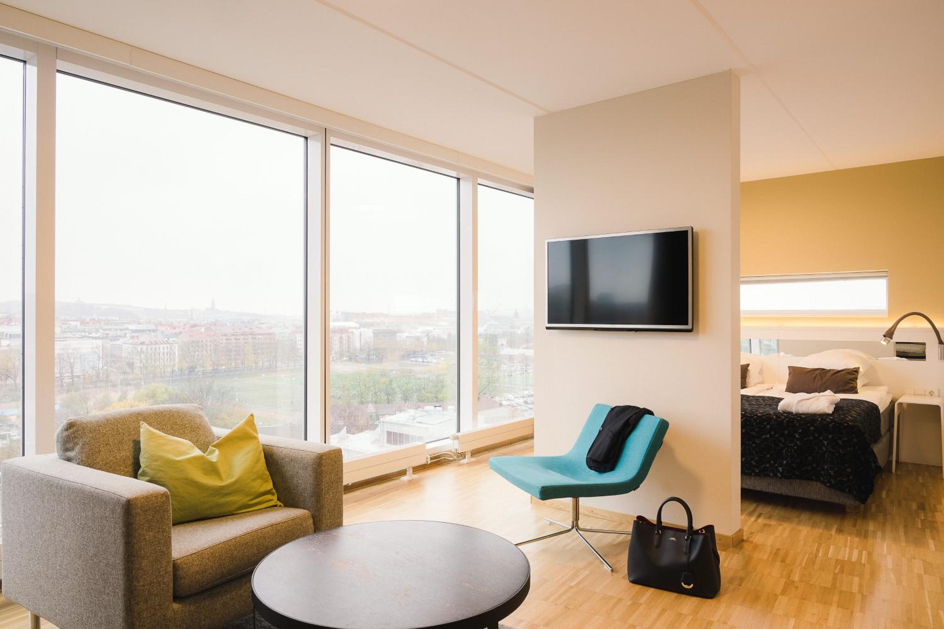Superior King Plus Room - Photo 4
