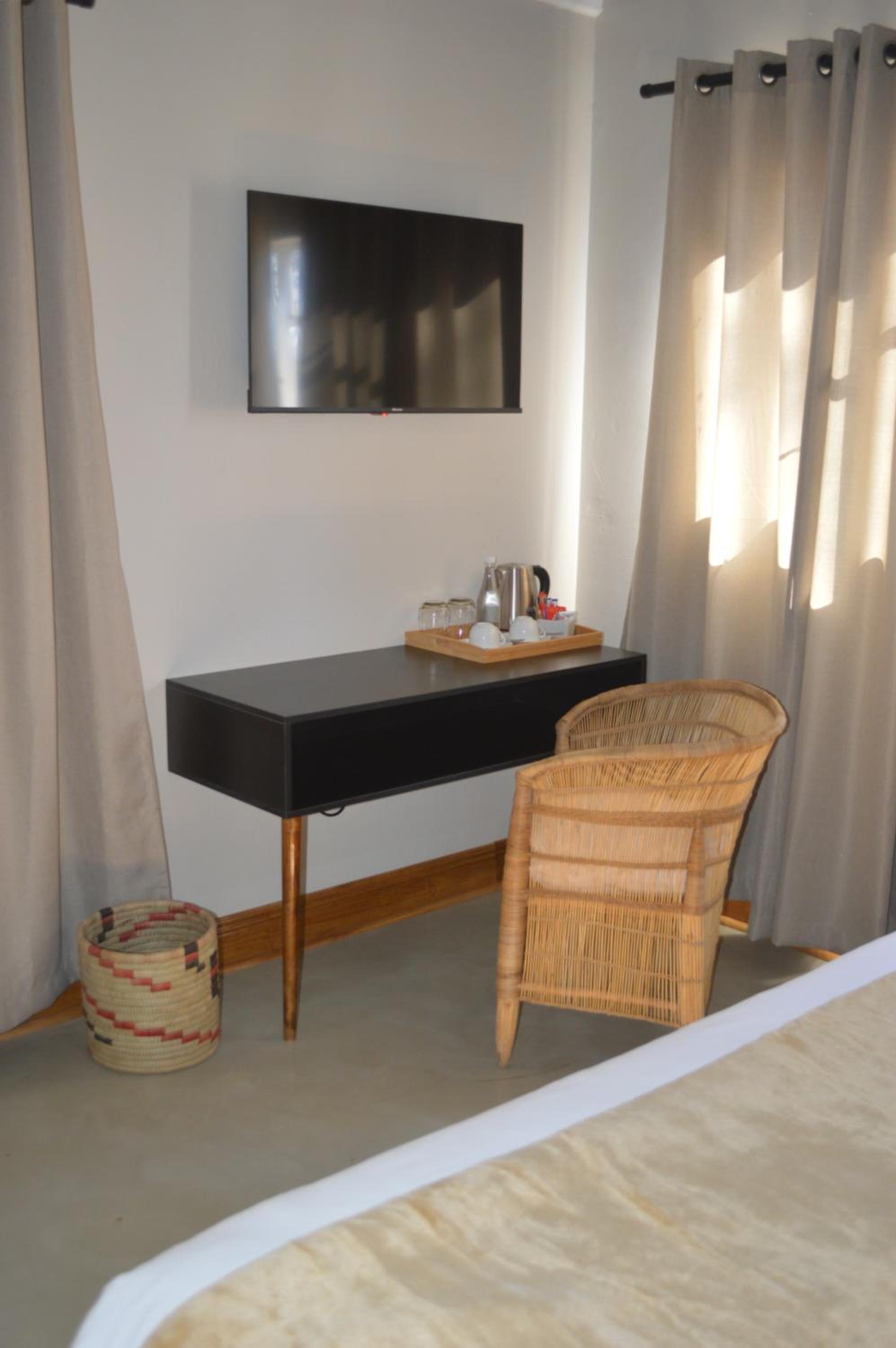 Deluxe Double or Twin Room with Garden View - Photo 12