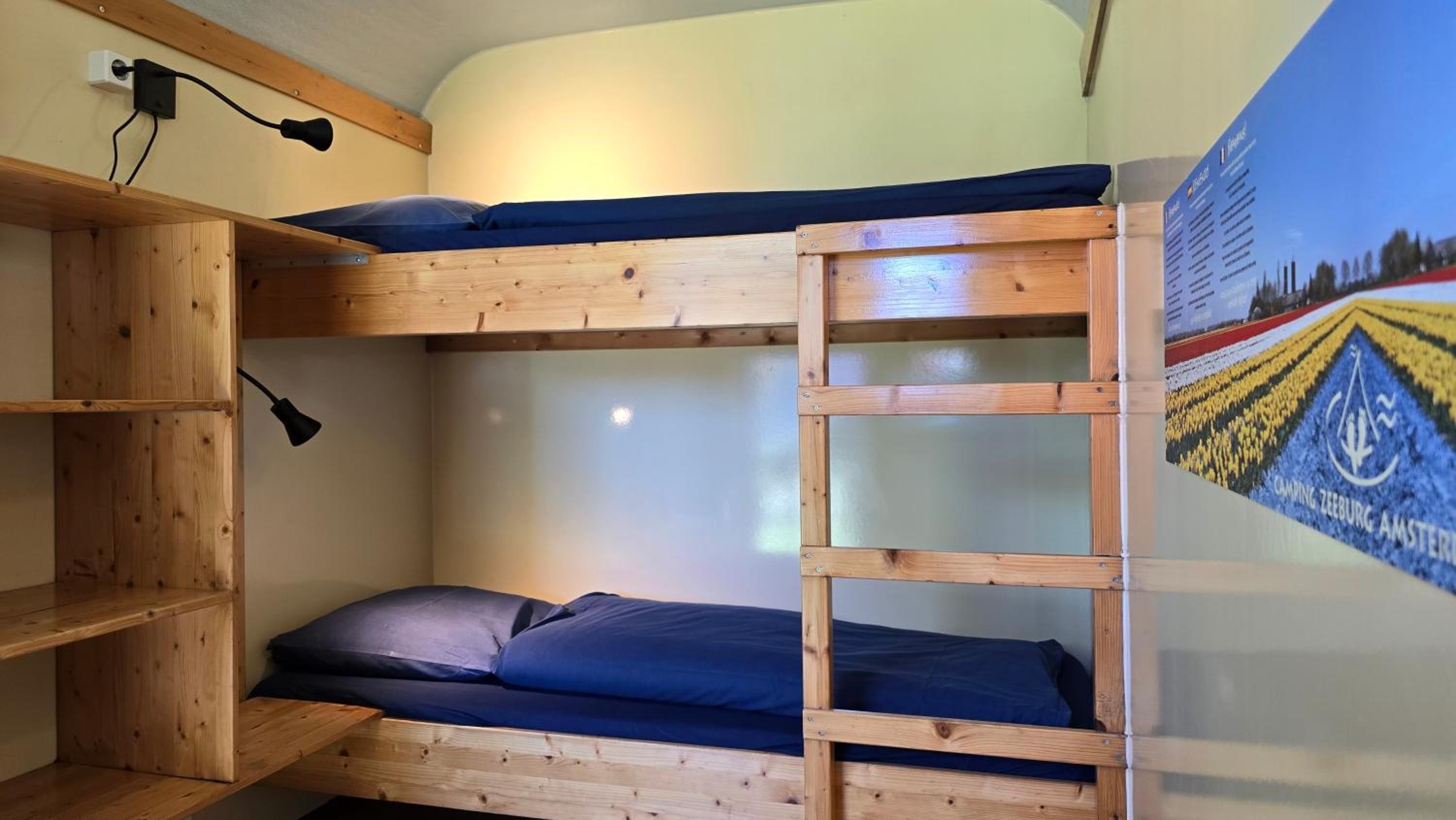 Double Room with Shared Bathroom photo 2