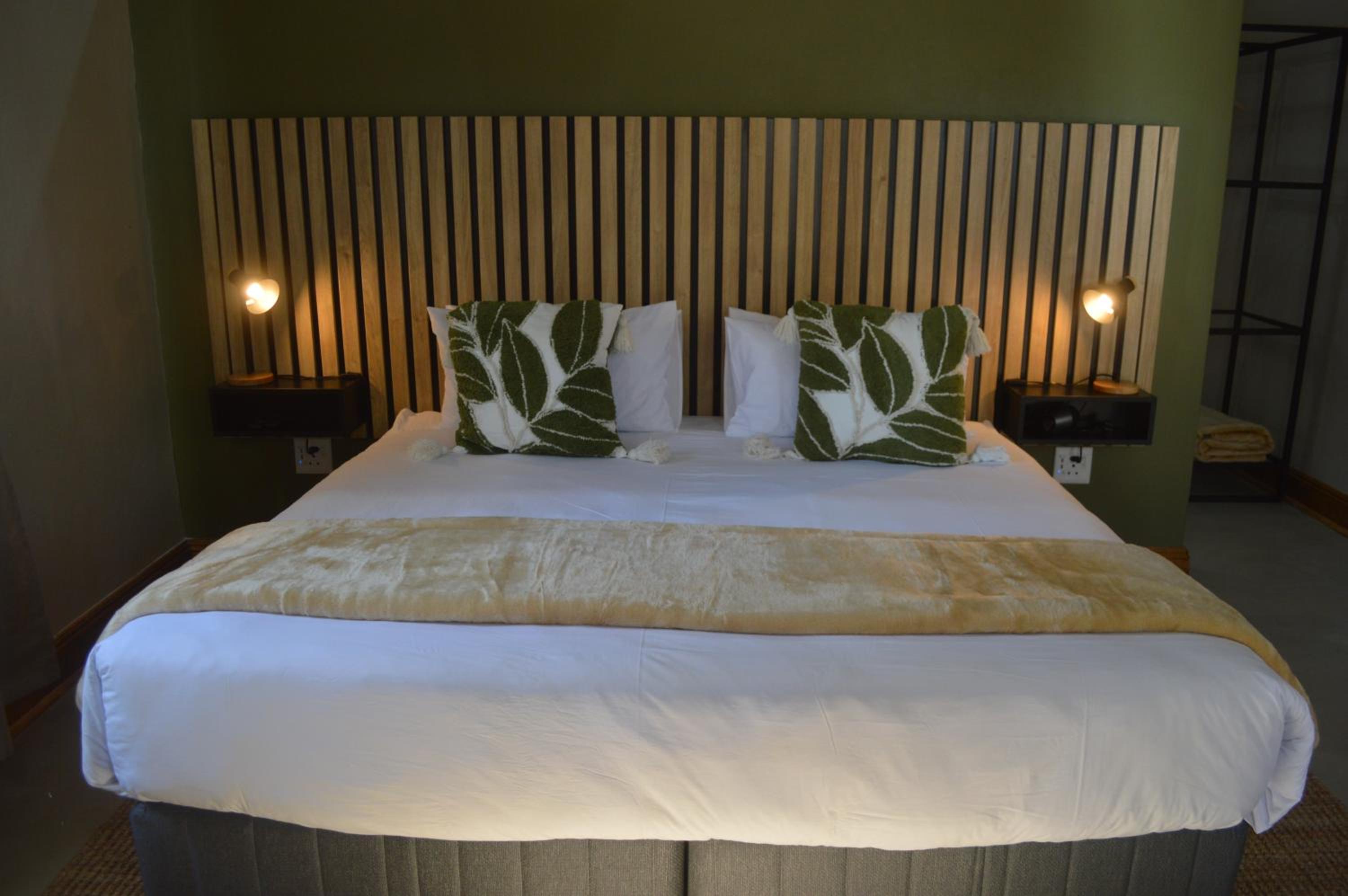 Deluxe Double or Twin Room with Garden View - Photo 13