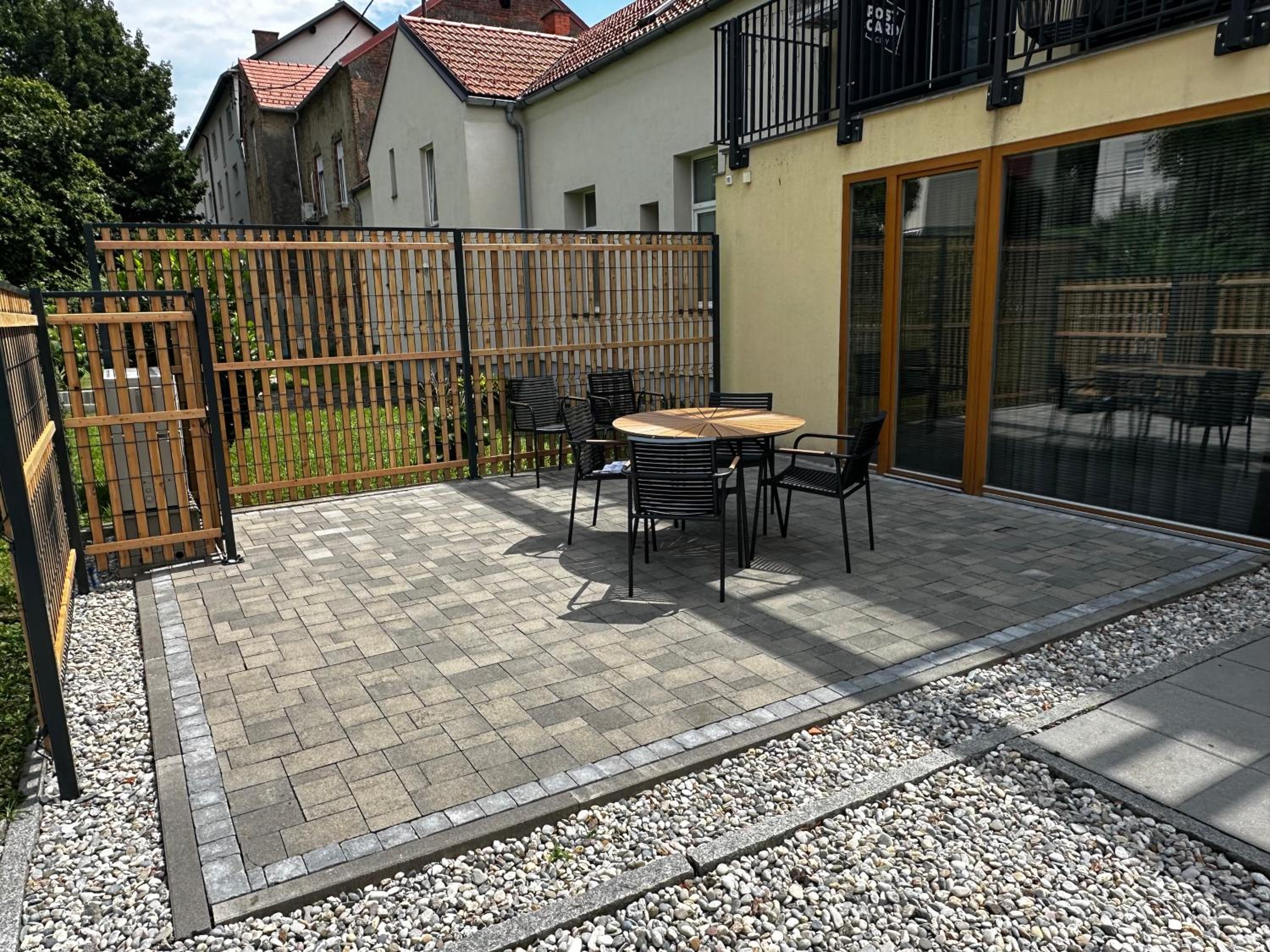 Apartment with Terrace photo 2