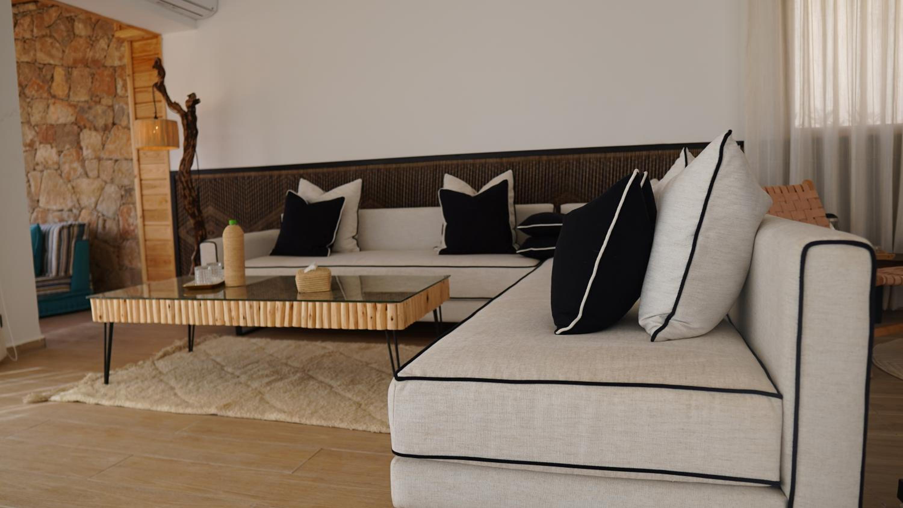 Villa photo 1