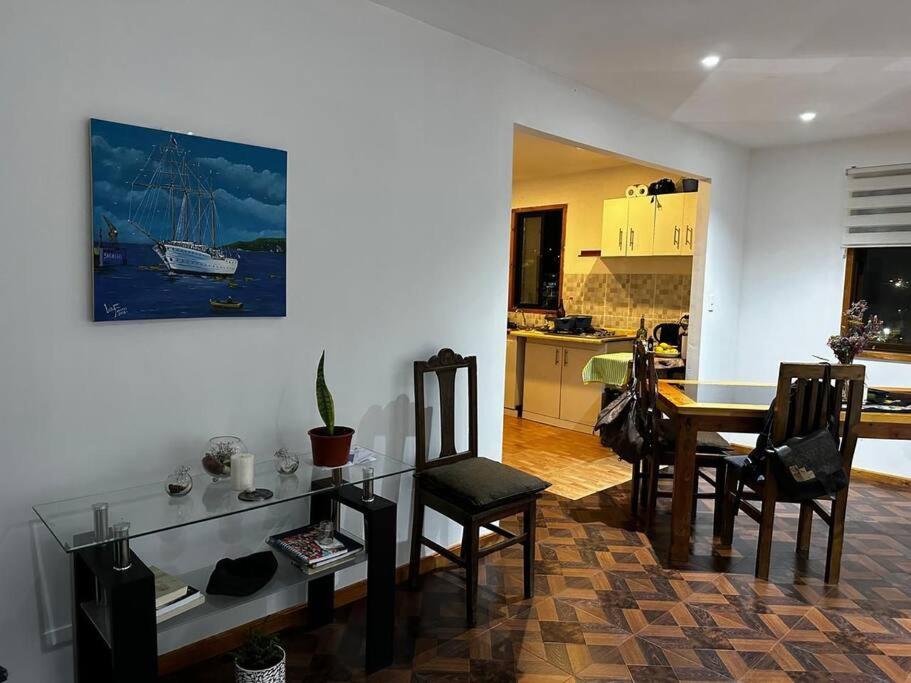 One-Bedroom Apartment photo 1