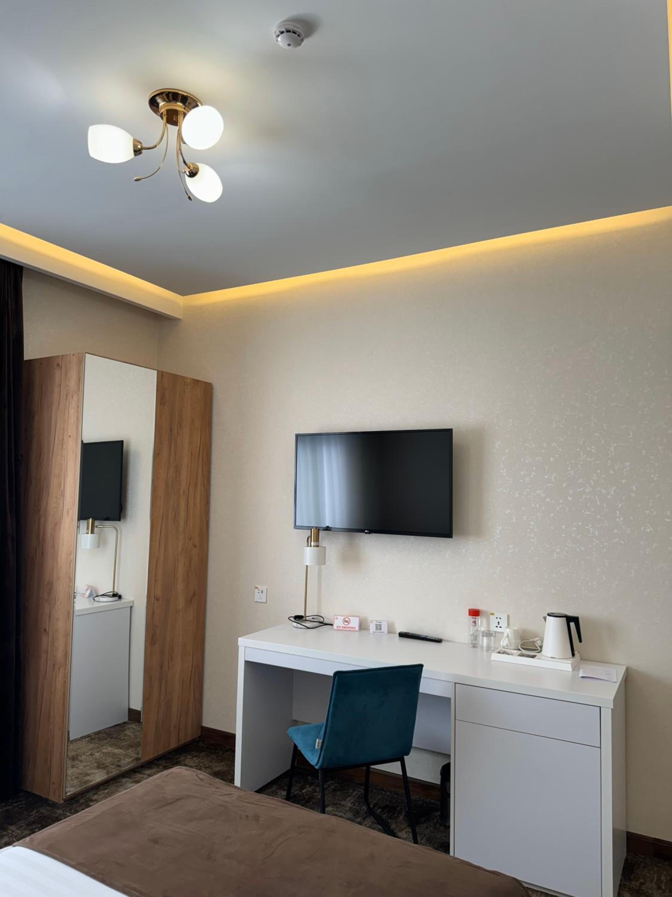Standard Double Room - Photo 4