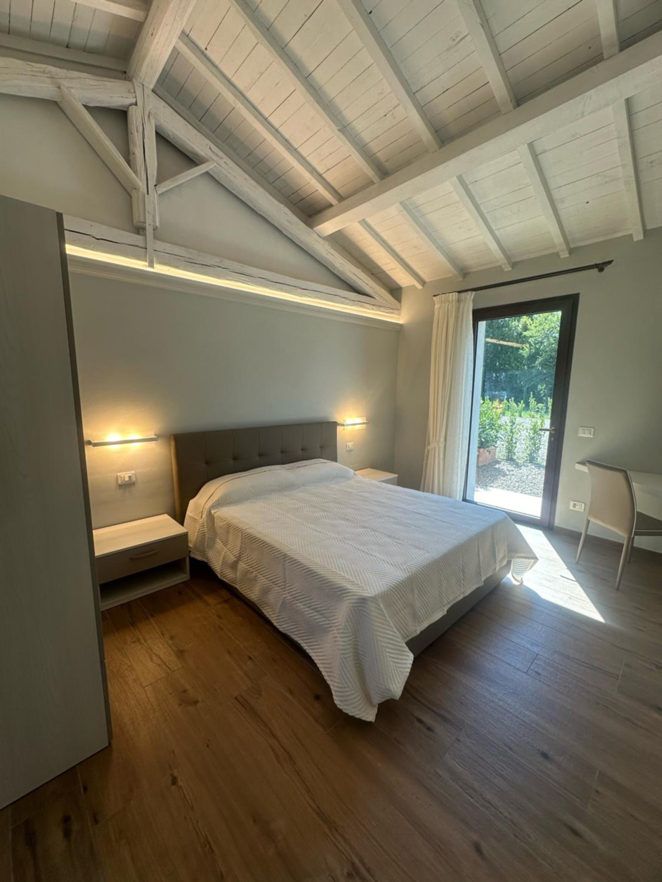 One-Bedroom House photo 1