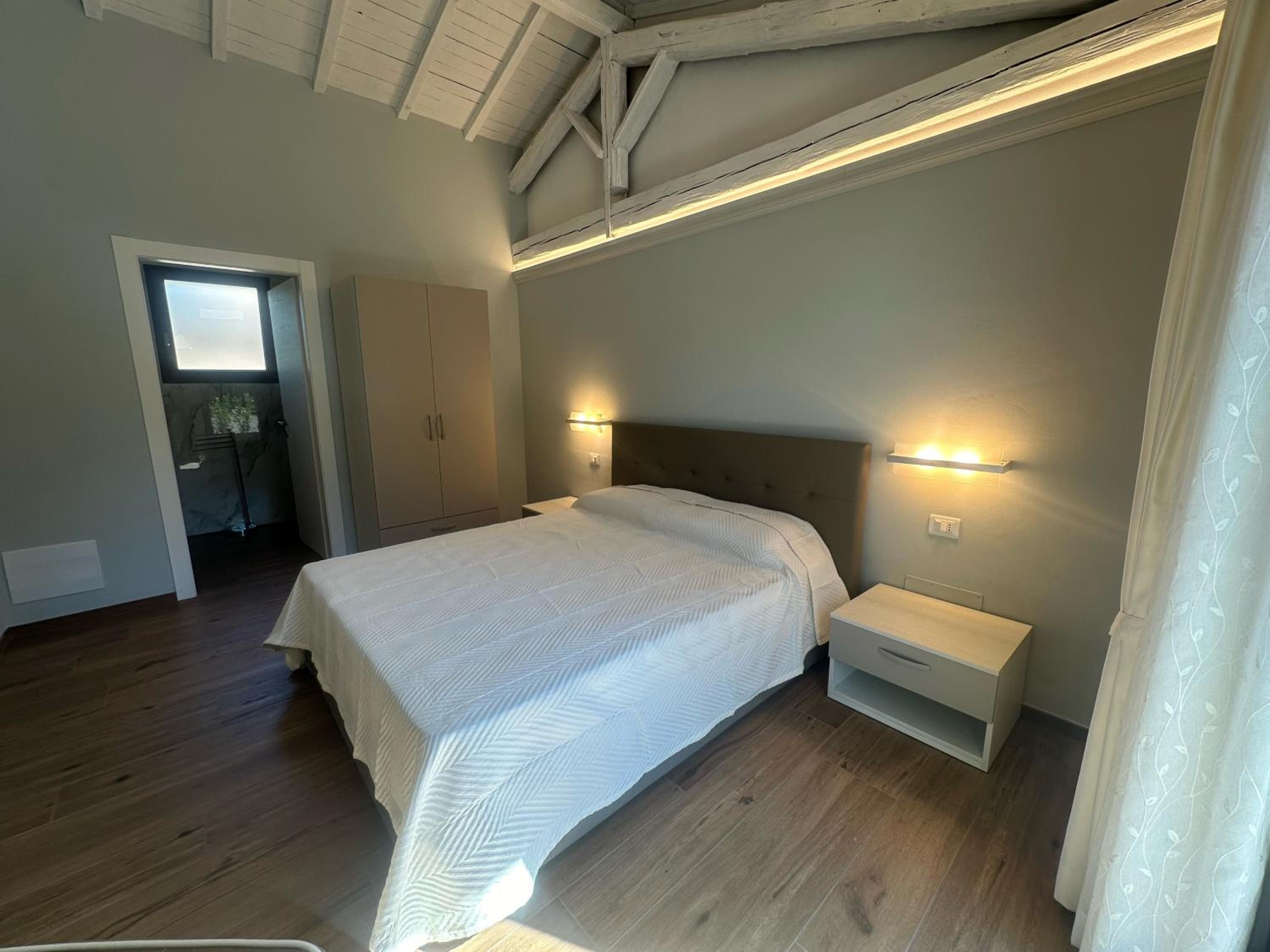 One-Bedroom House photo 3