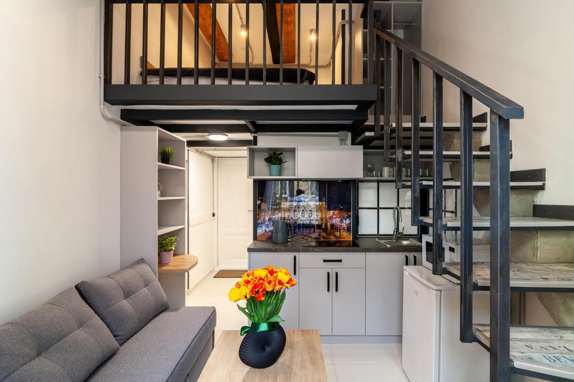 One-Bedroom Apartment