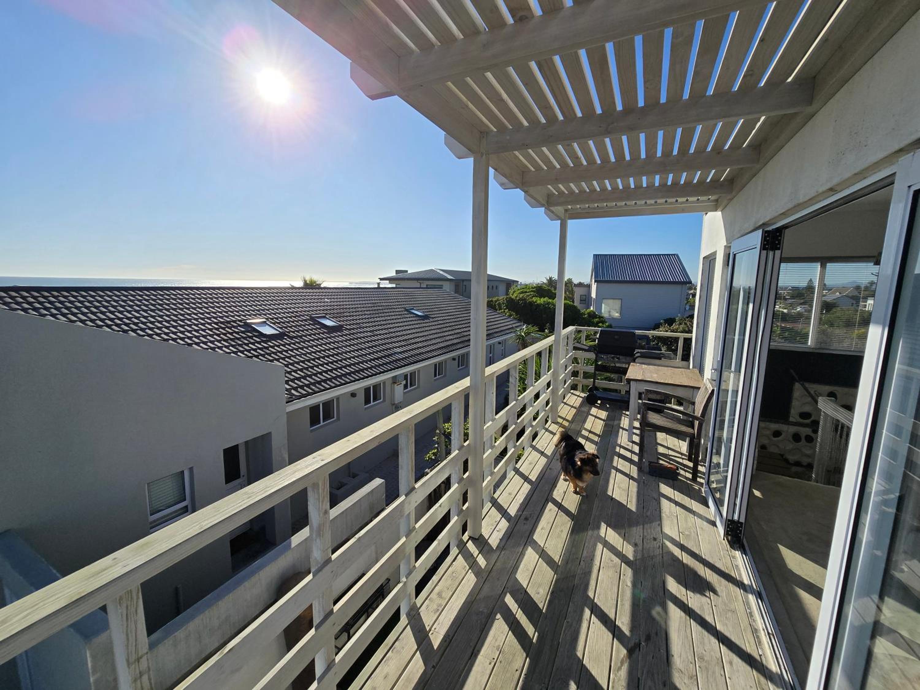 Apartment - Split Level with Ocean View - Photo 17