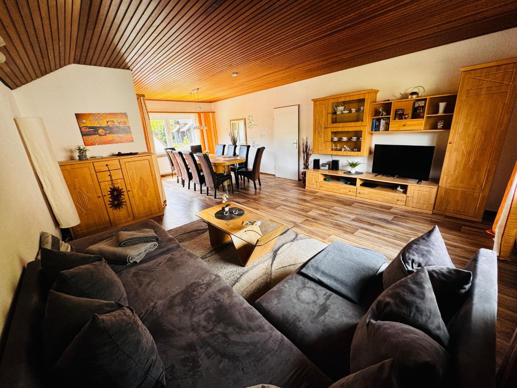 Four-Bedroom House - Photo 15