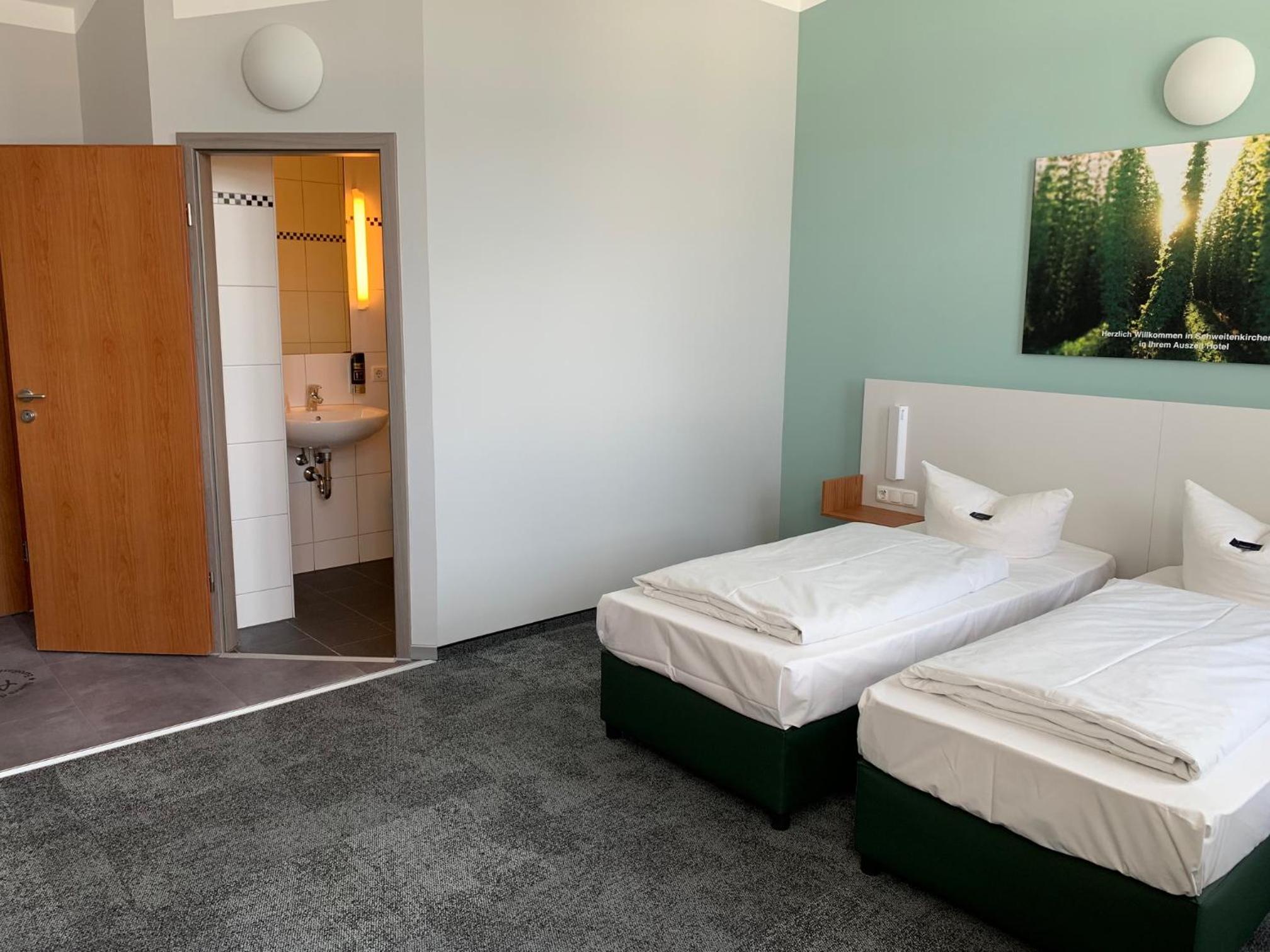 Quadruple Room - Photo 6