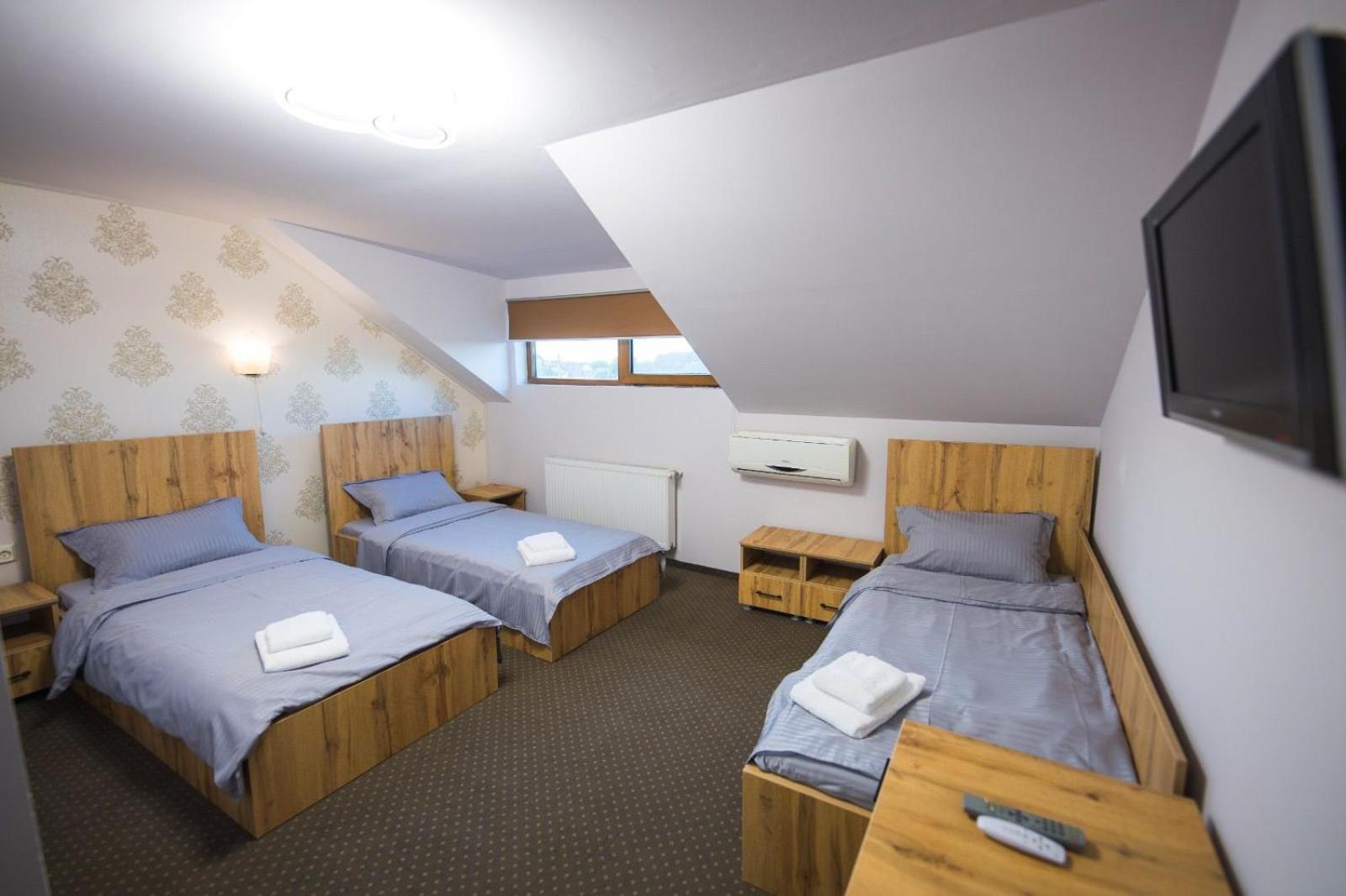 Standard Double Room photo 3