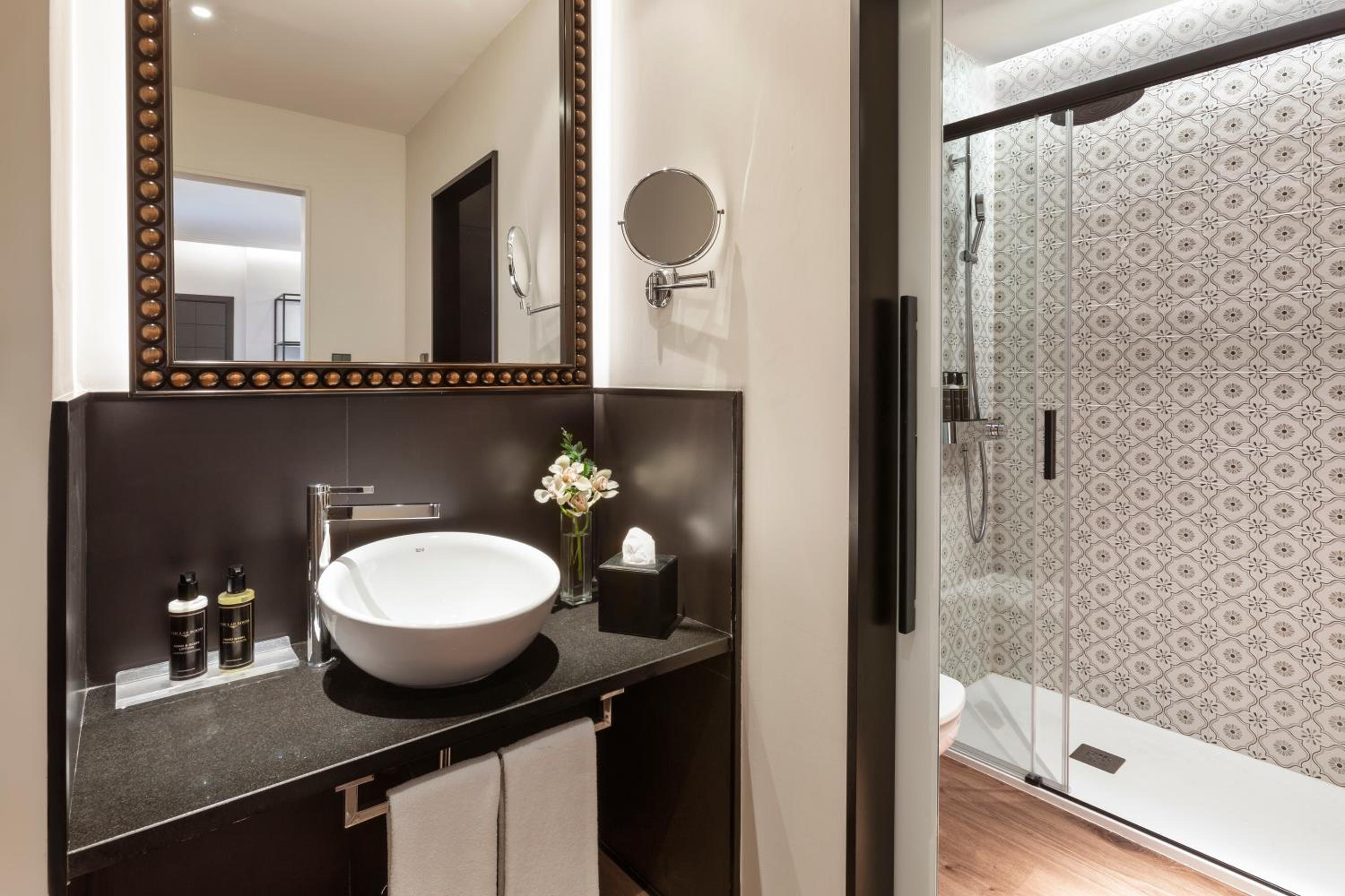 Superior Double Room - Photo 2