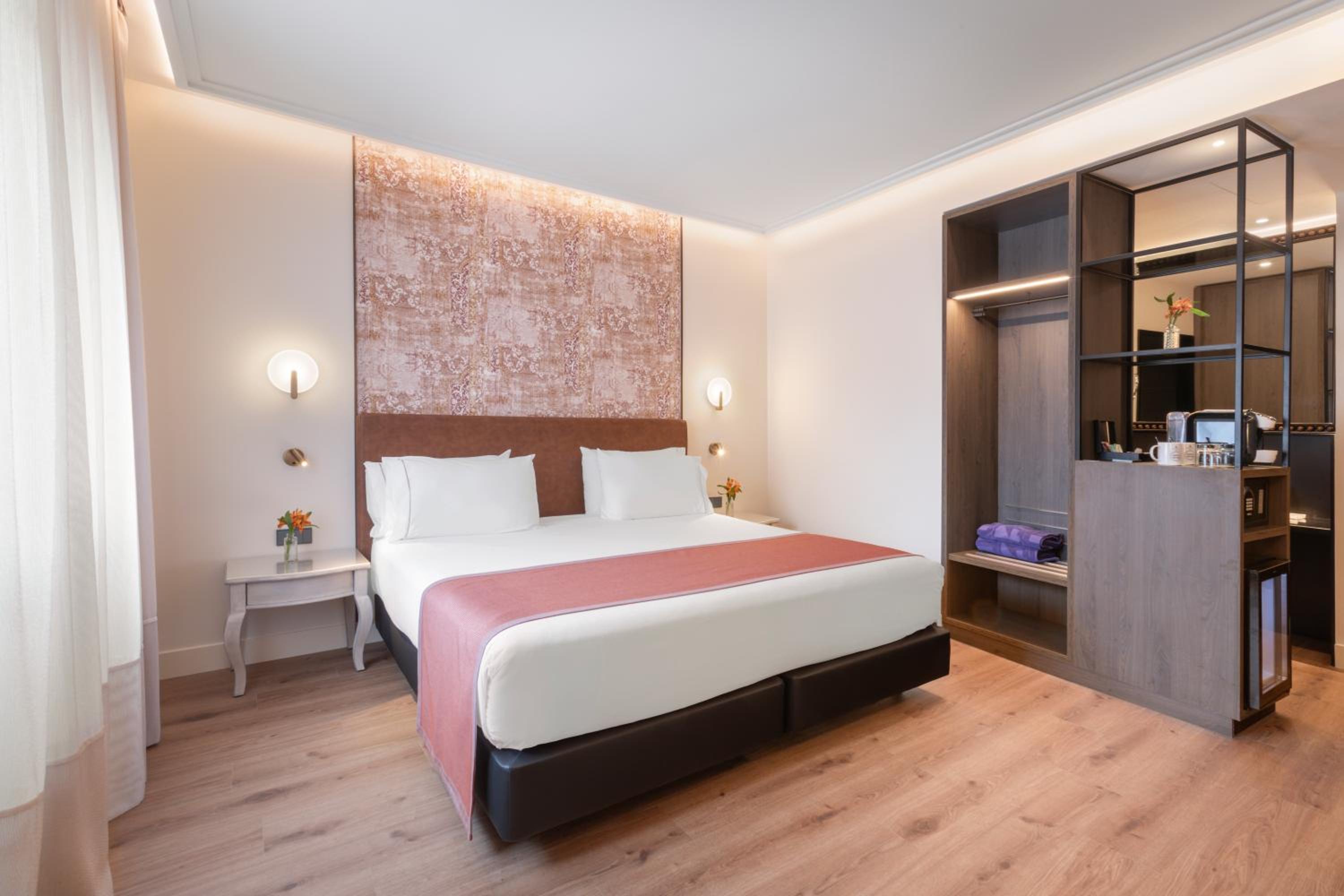 Superior Double Room - Photo 1