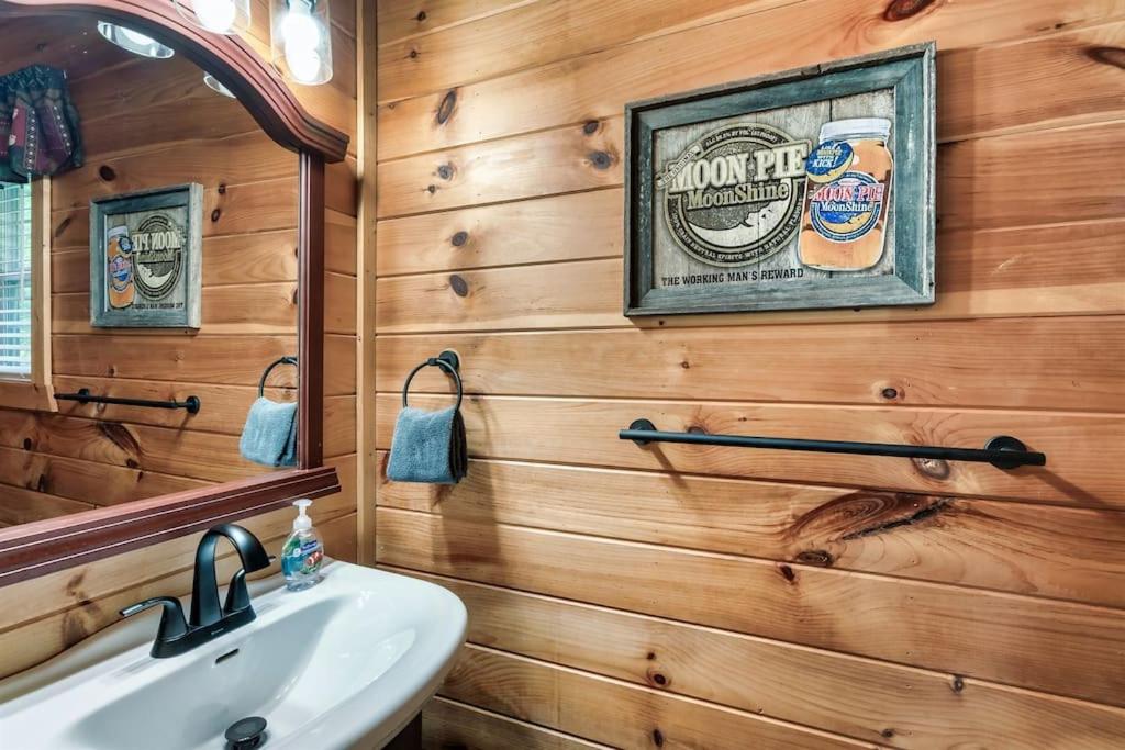 Two-Bedroom Chalet photo 2