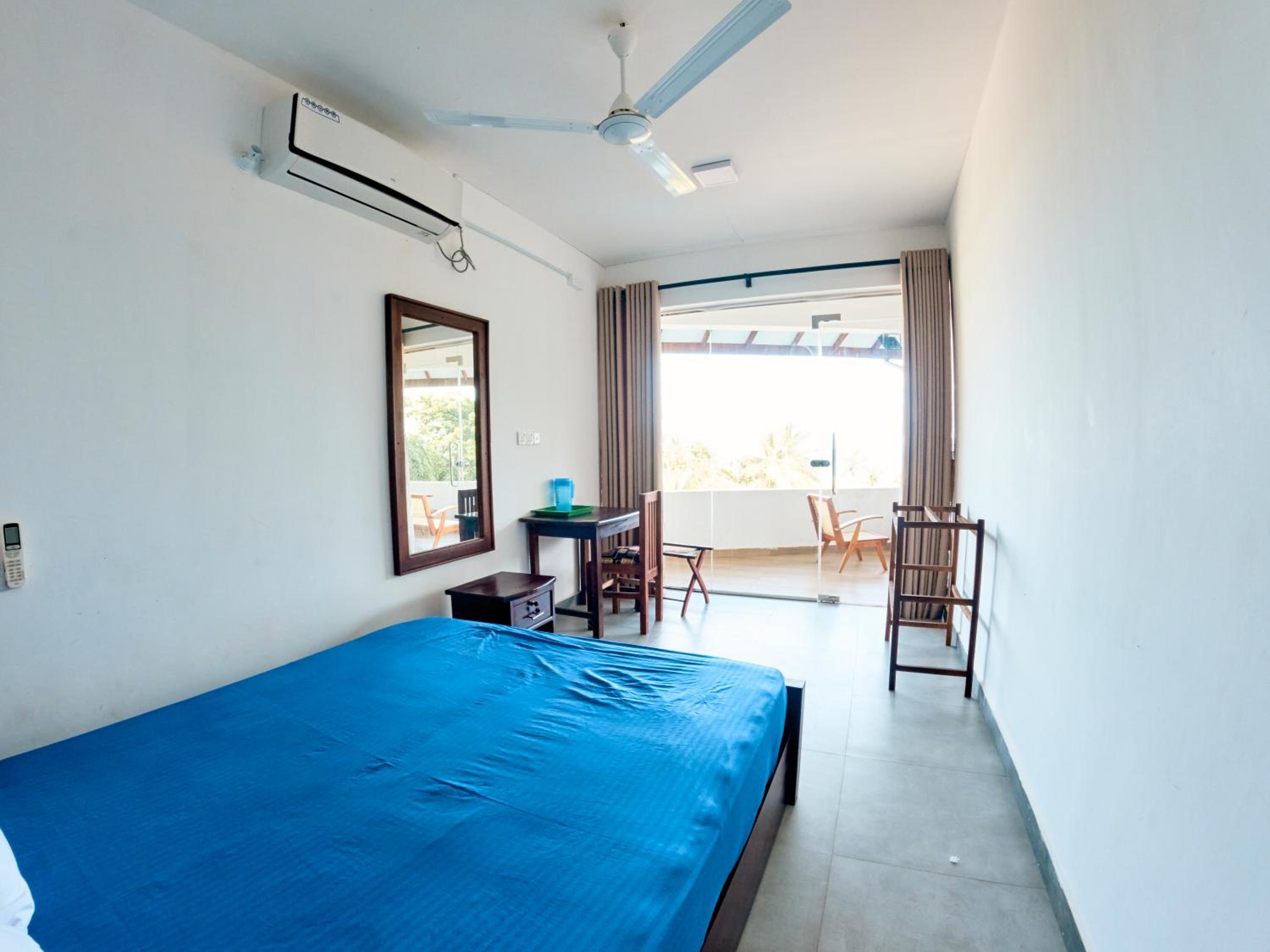 Double Room with Sea View photo 2