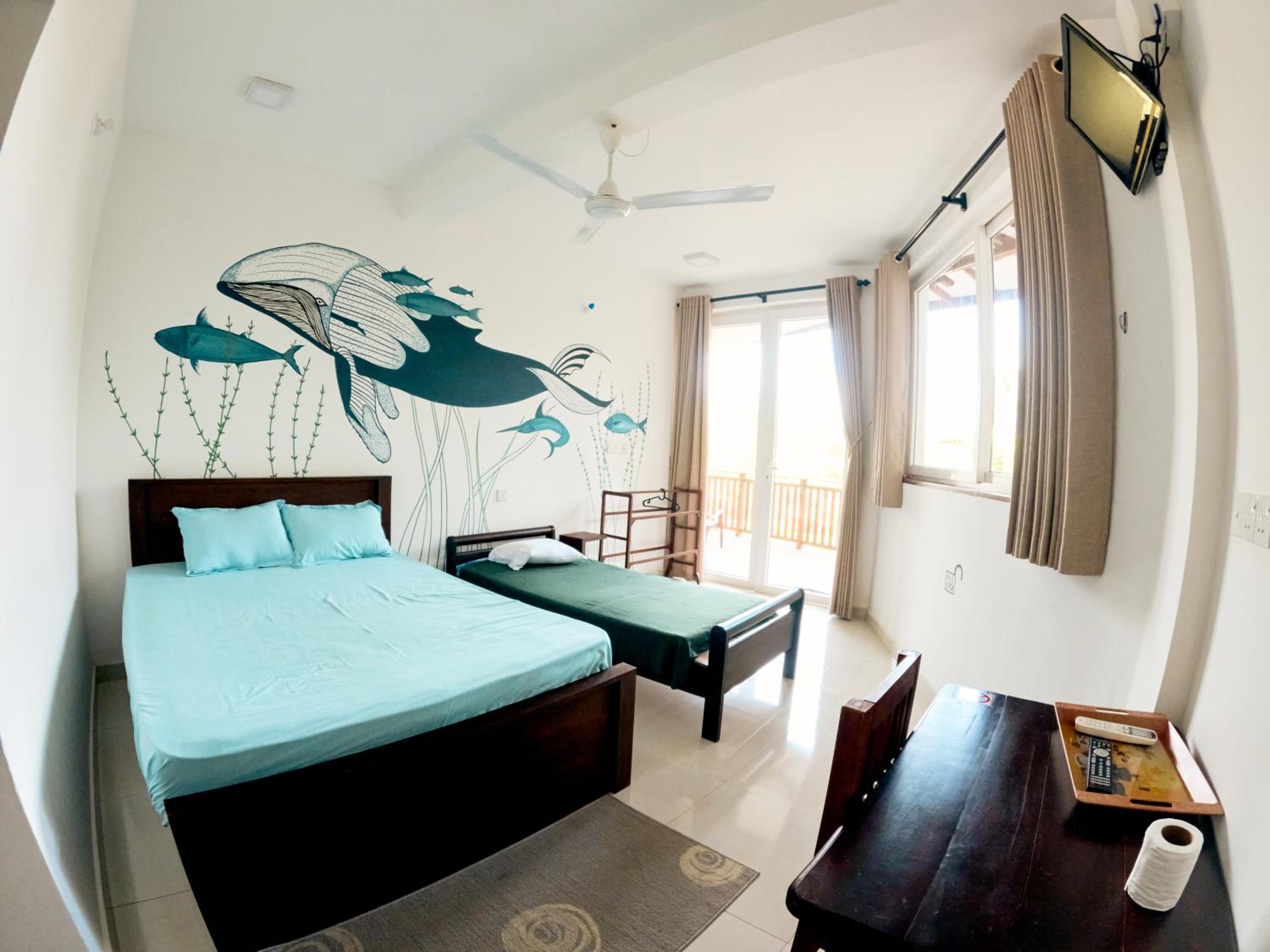 Double or Twin Room with Sea View photo 3