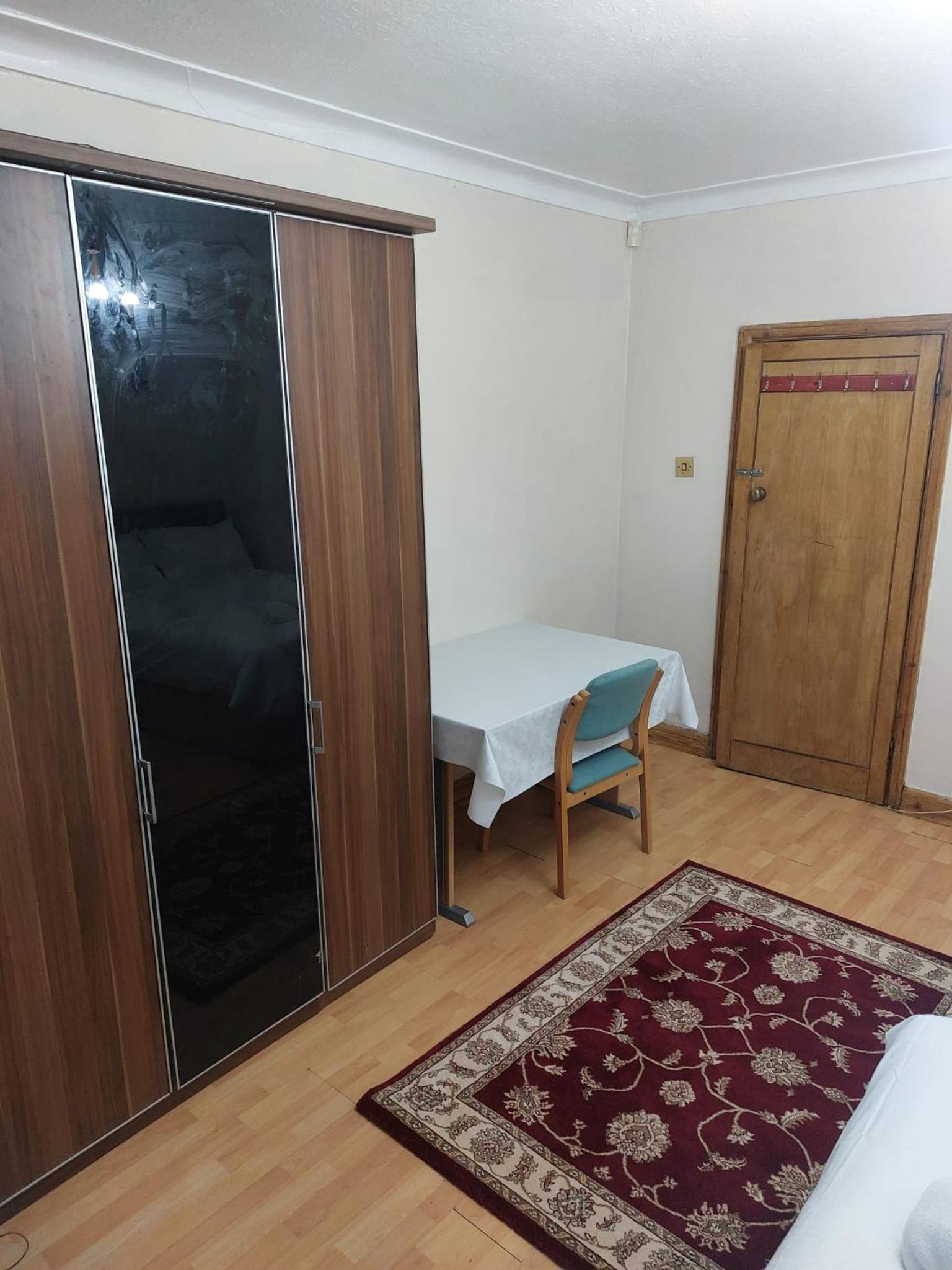 Deluxe Double Room with Extra Bed photo 3