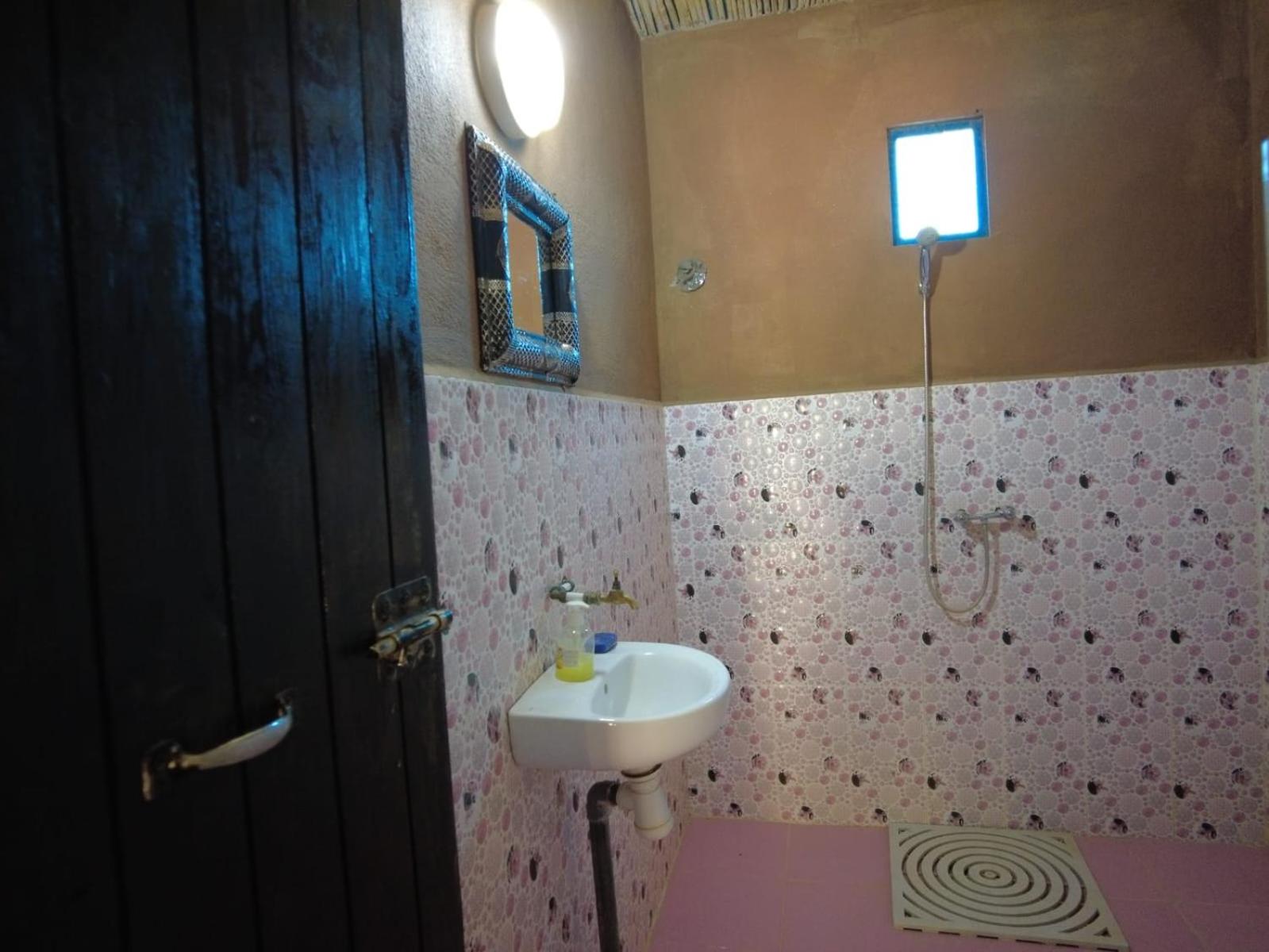 Standard Double or Twin Room photo 2