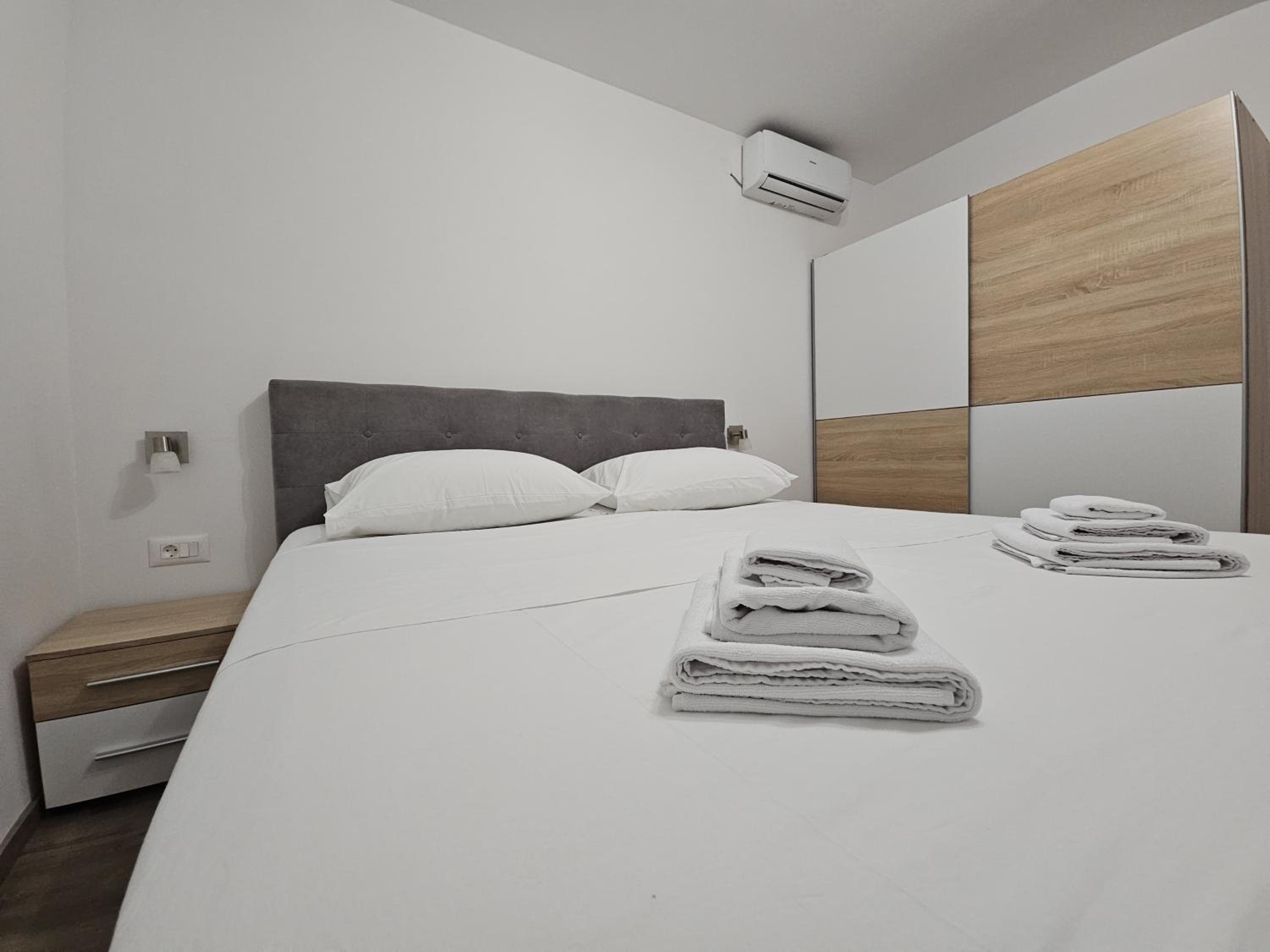 Three-Bedroom Villa photo 1