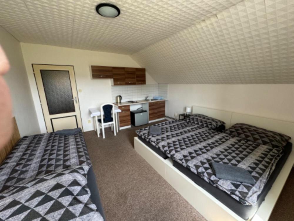 Triple Room photo 2
