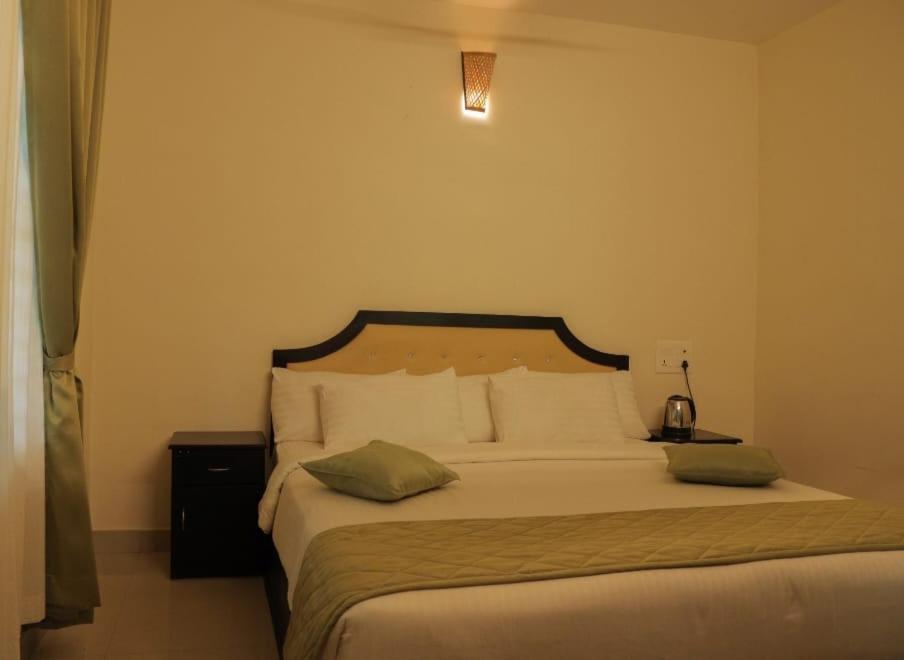 Three-Bedroom Villa photo 2