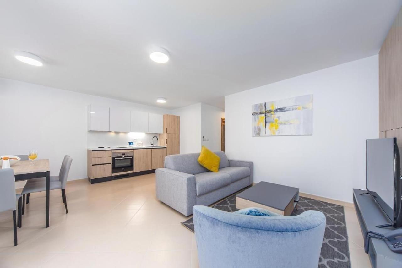 Apartment photo 1