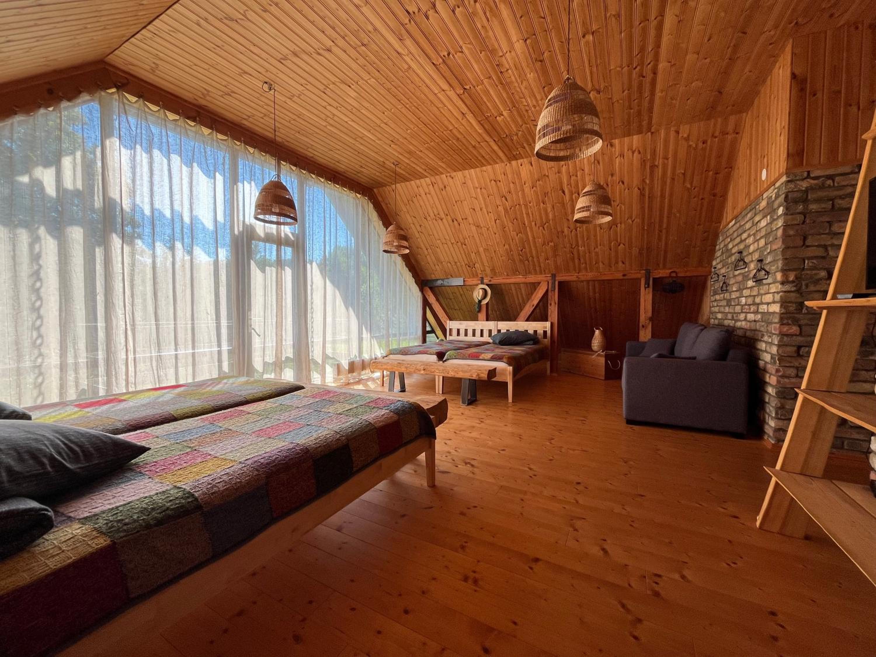 Twin Room With Private Bathroom photo 2