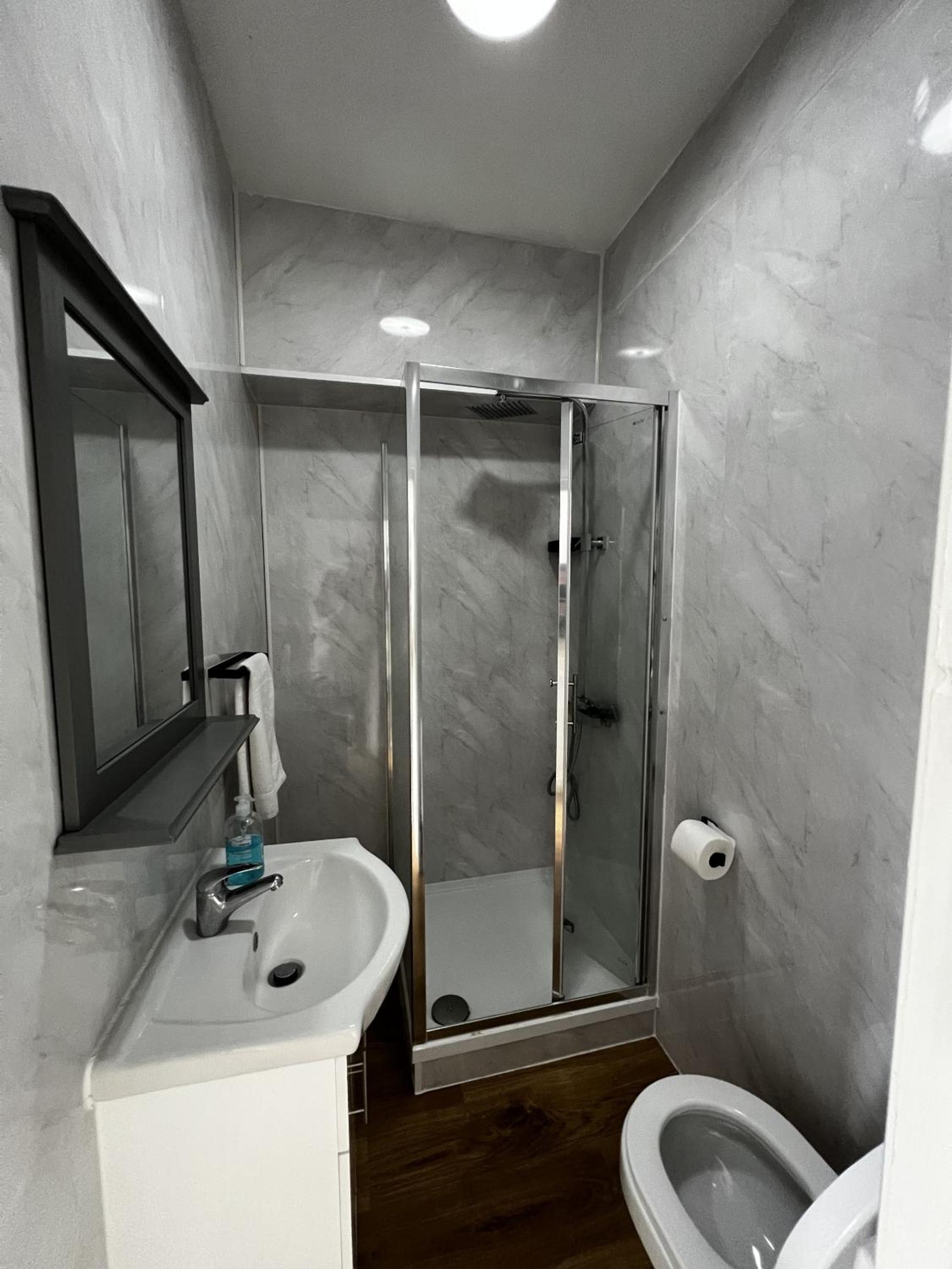 Deluxe Single Room photo 3