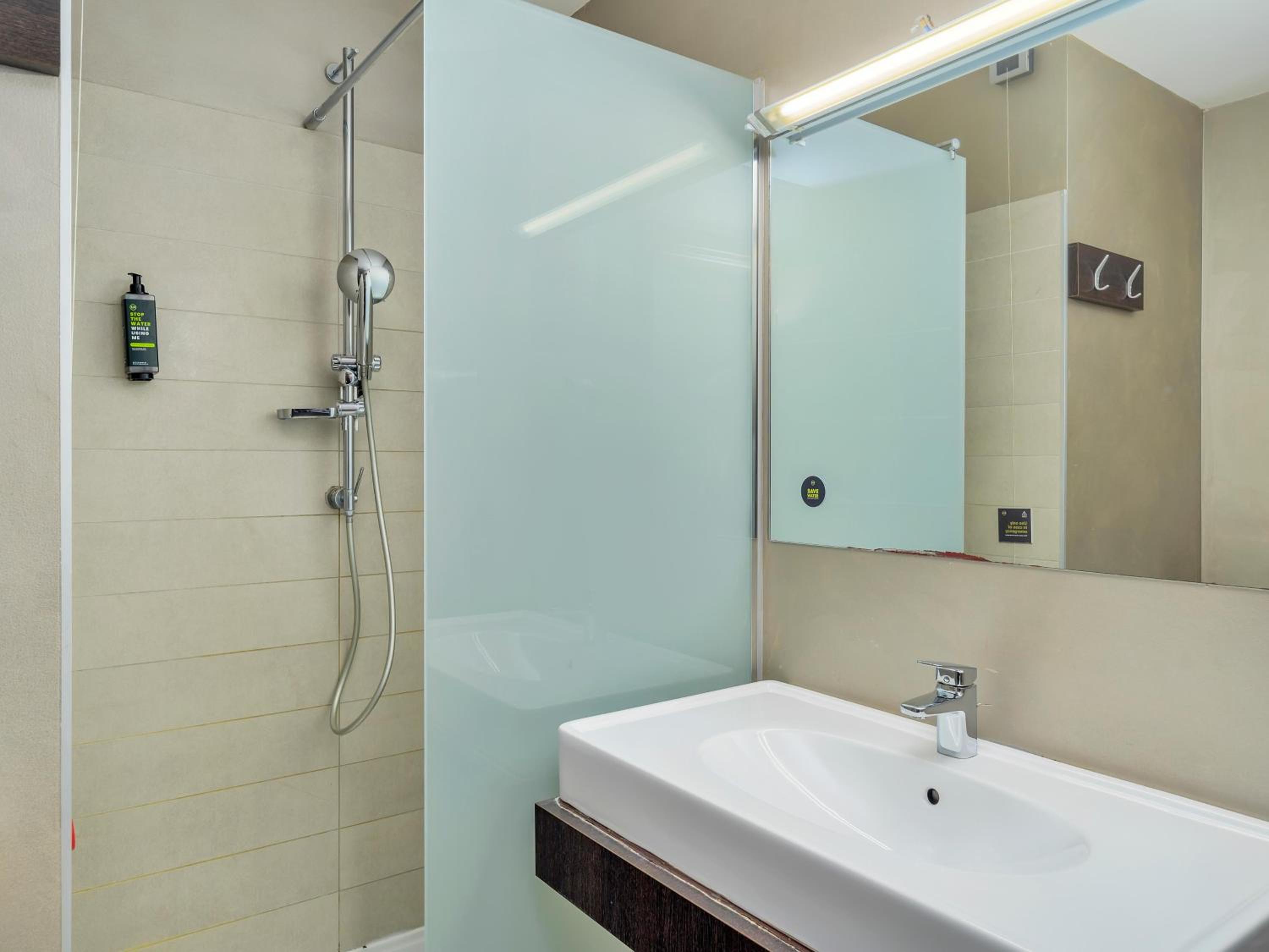 Double Room - Photo 2