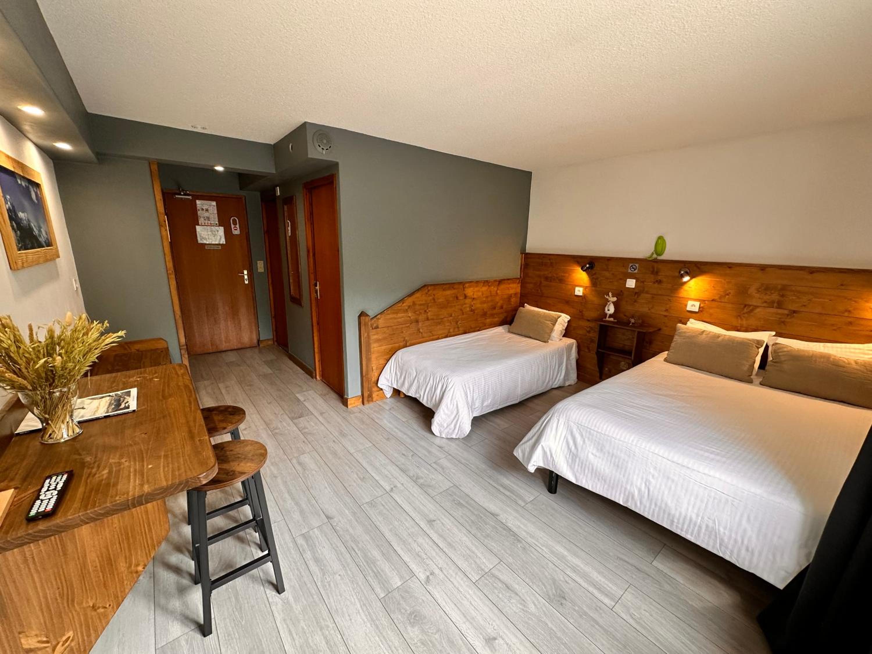 Superior Triple Room - Photo 1