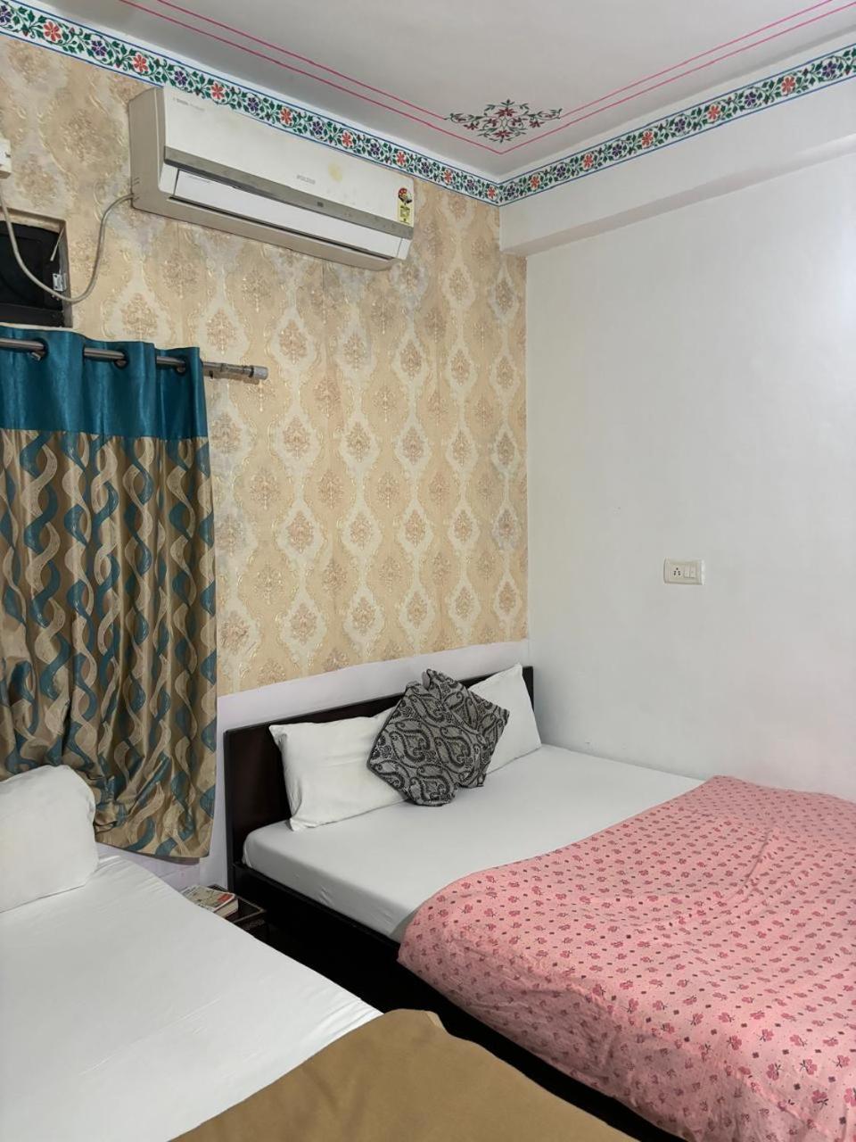 Budget Triple Room - Photo 2