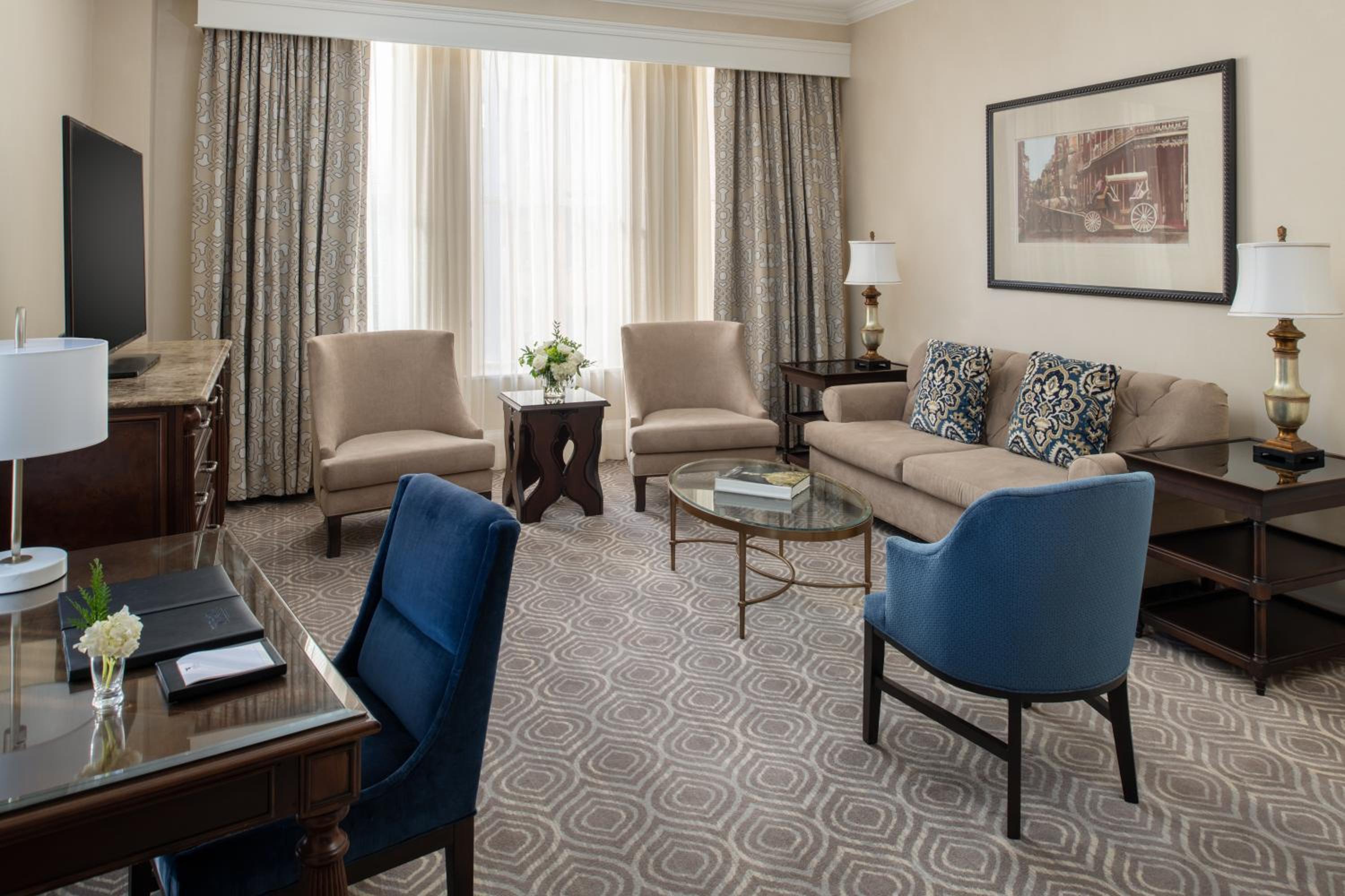 Luxury King Suite