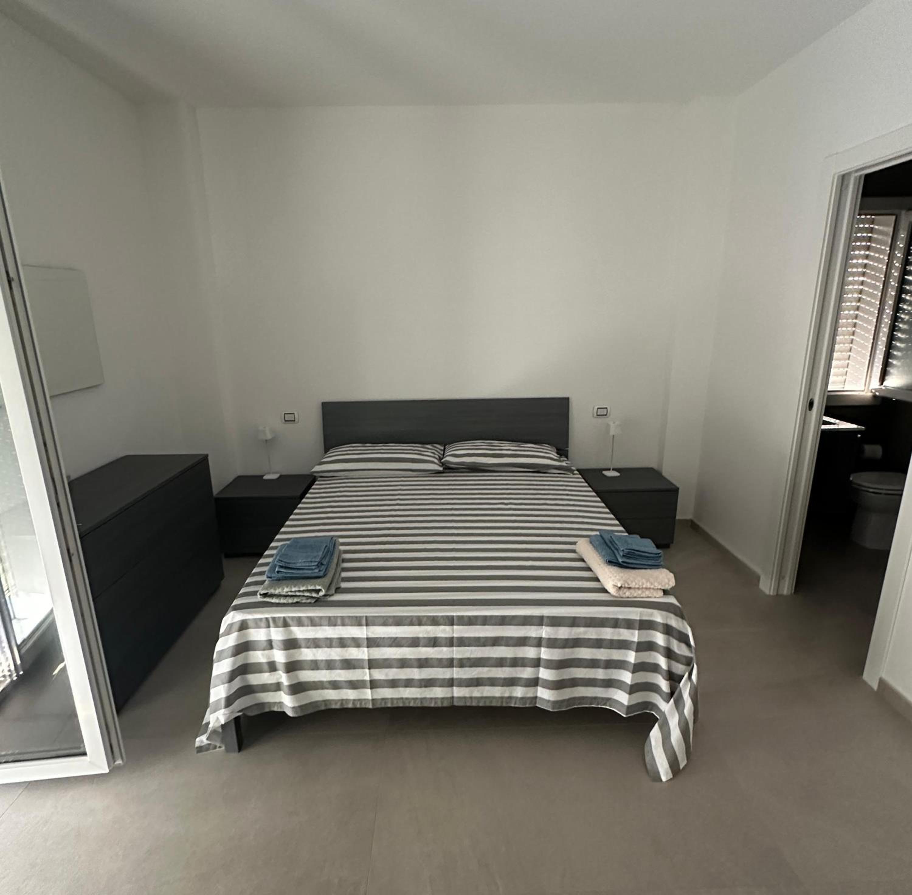 Deluxe Double or Twin Room with Mountain View photo 3