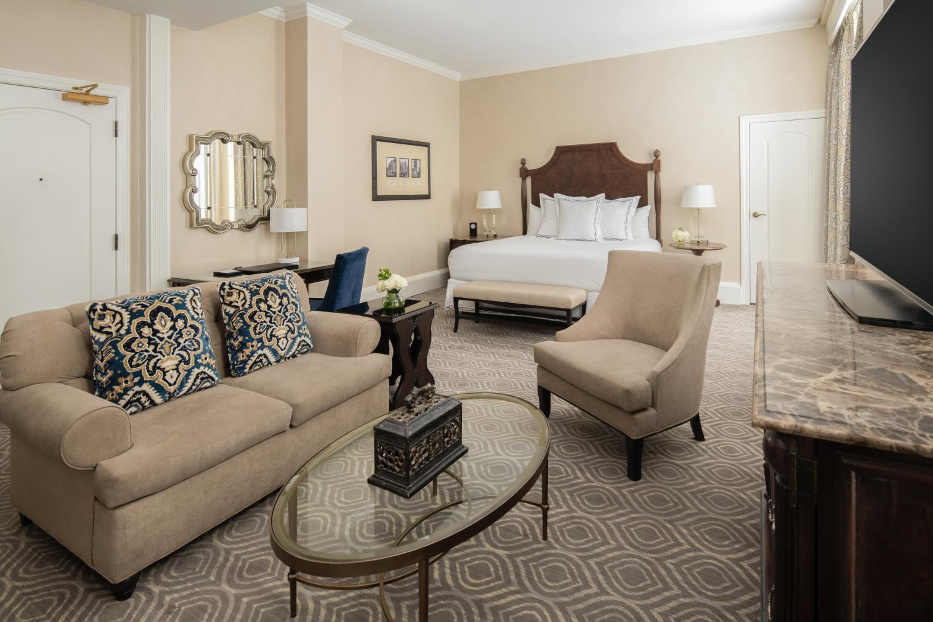 Superior King Room