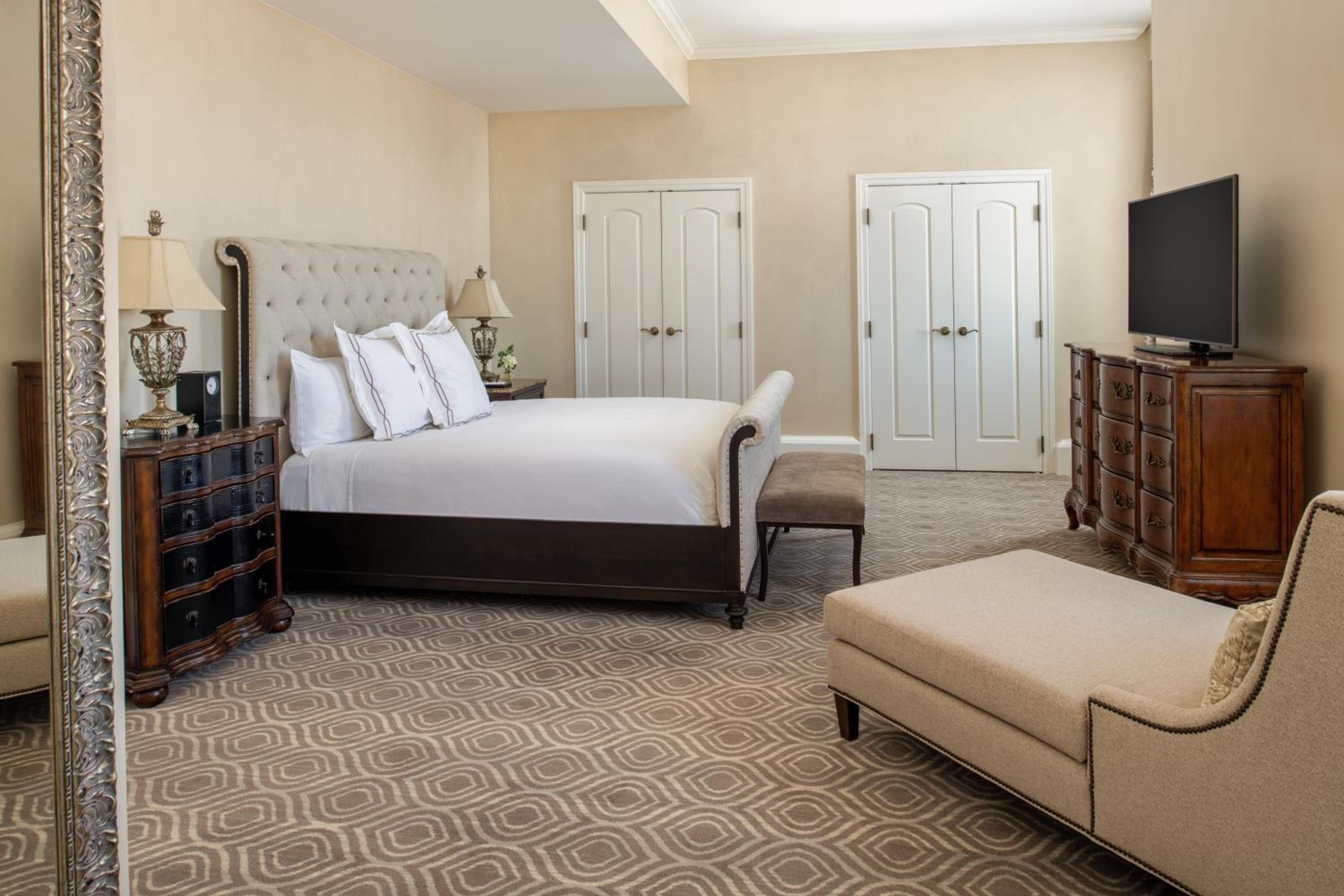 One-Bedroom Presidential King Suite
